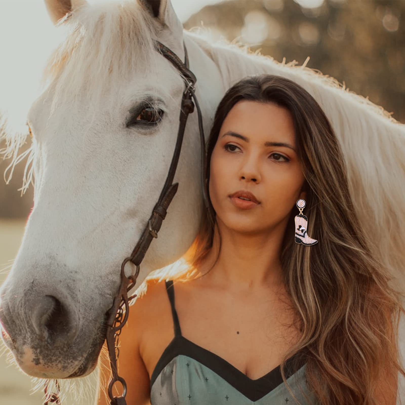 Western Cowgirl Boot Earrings for Women - Boho Beaded Dangle Drop Earrings, Y2K Fashion Jewelry, Perfect for Parties & Gifts | Country Style Accessories for Concerts, Festivals & Cowgirl Outfits