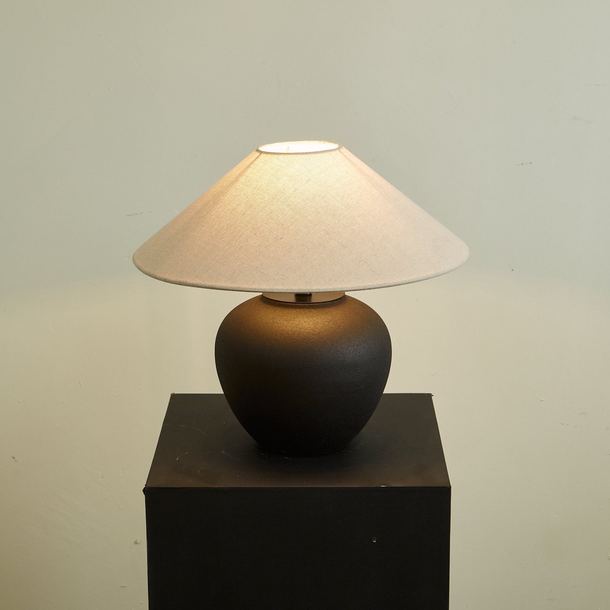 Noirveil Modern Table Lamp - Stylish Bedside & Desk Lighting for Home & Office - Perfect for Reading, Working & Decor