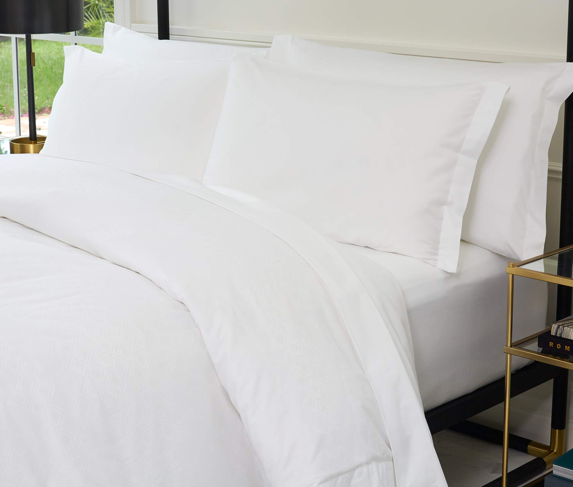 St. Regis Hotels Down Alternative Pillow - Hypoallergenic & Supportive Queen Size (20x30) - Perfect for Side Sleepers, Allergy Sufferers & Luxury Hotel-Style Comfort at Home