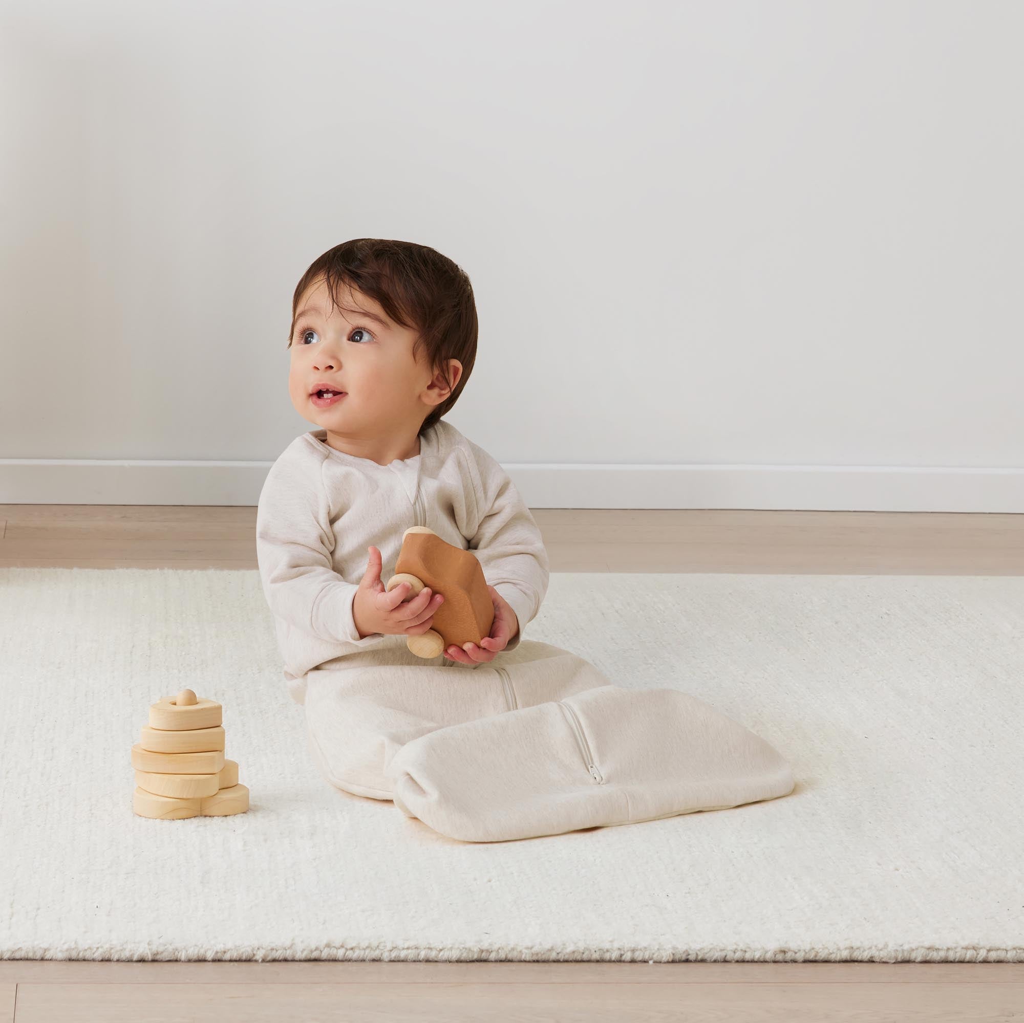 ErgoPouch TOG 1.0 Long Sleeve Baby Sleeping Bag - Soft Oatmeal Marle for Safe & Comfortable Infant Sleep - Perfect for Nursery, Daycare & Travel