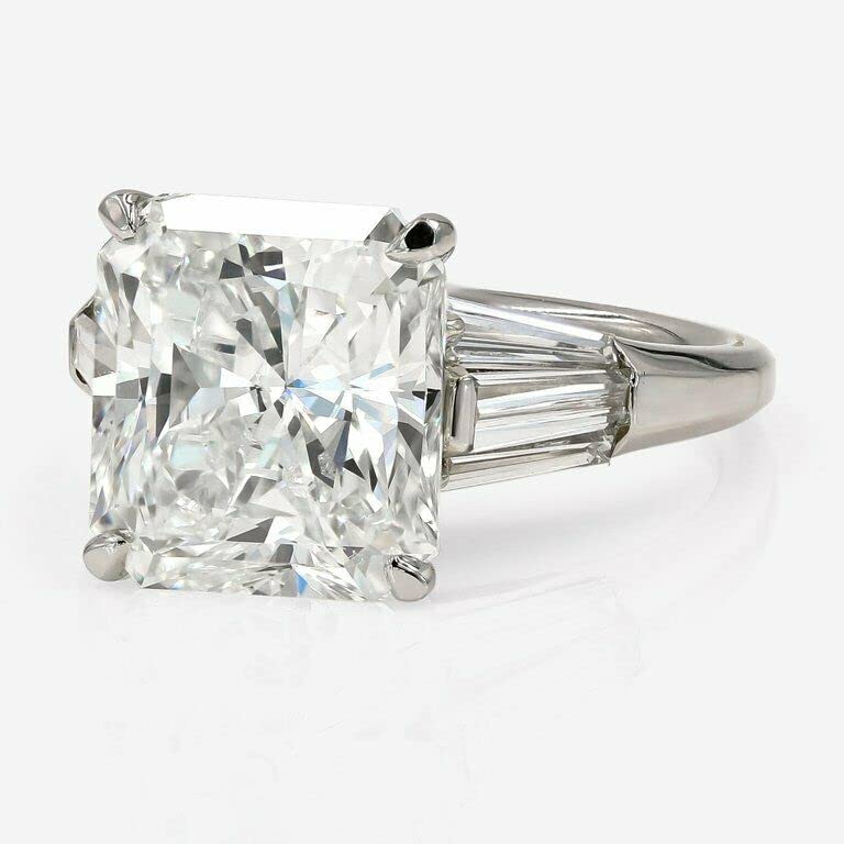 2.5ct Radiant Cut Cubic Zirconia CZ Engagement Ring for Women - Baguette Accent, White Gold Plated - Perfect for Proposals, Anniversaries & Special Occasions