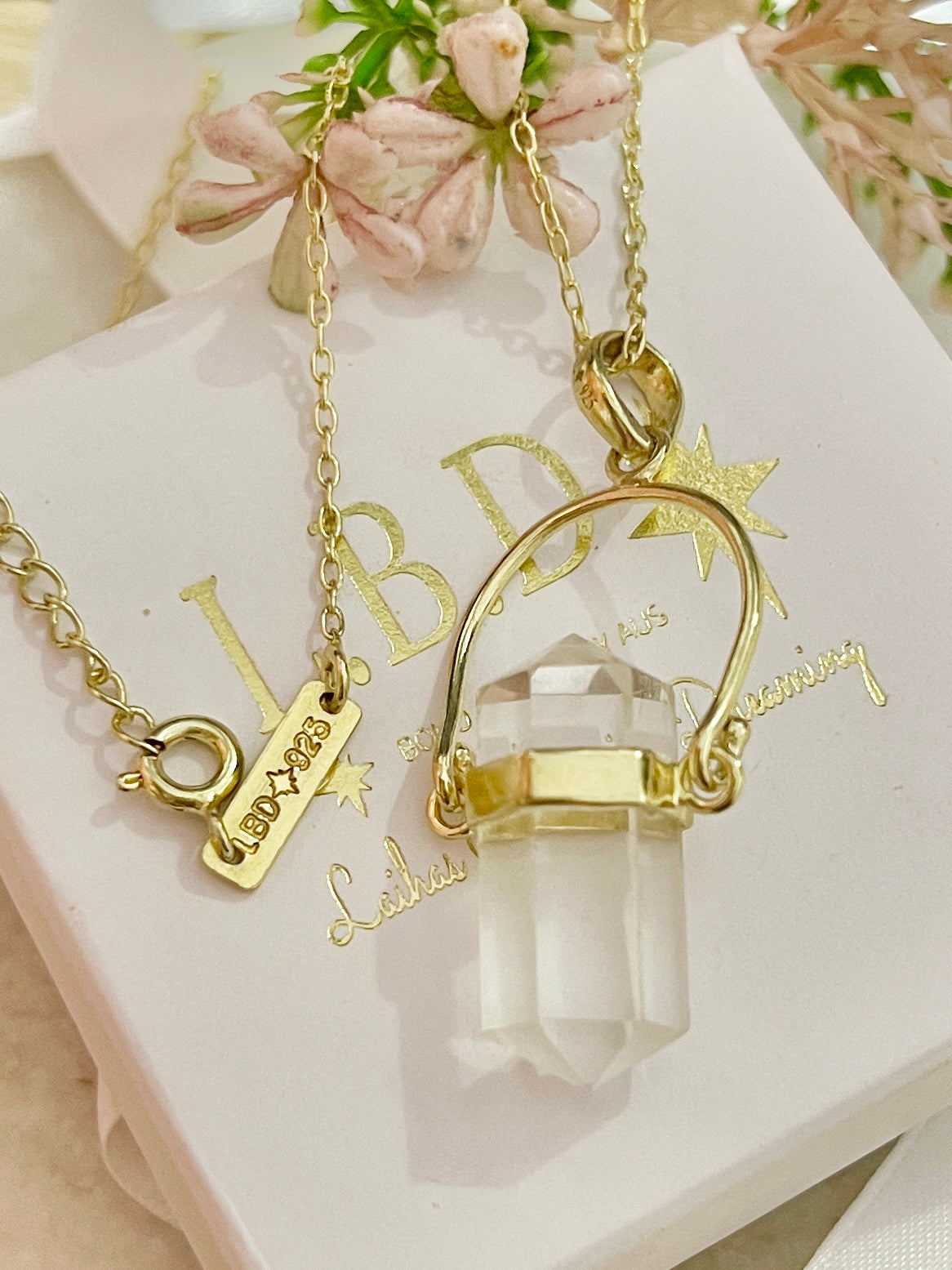 Laihas Large Crystal Kindness Gold Clear Quartz Necklace - Elegant Long Crystal Pendant for Women, Perfect for Gifts, Weddings & Special Occasions