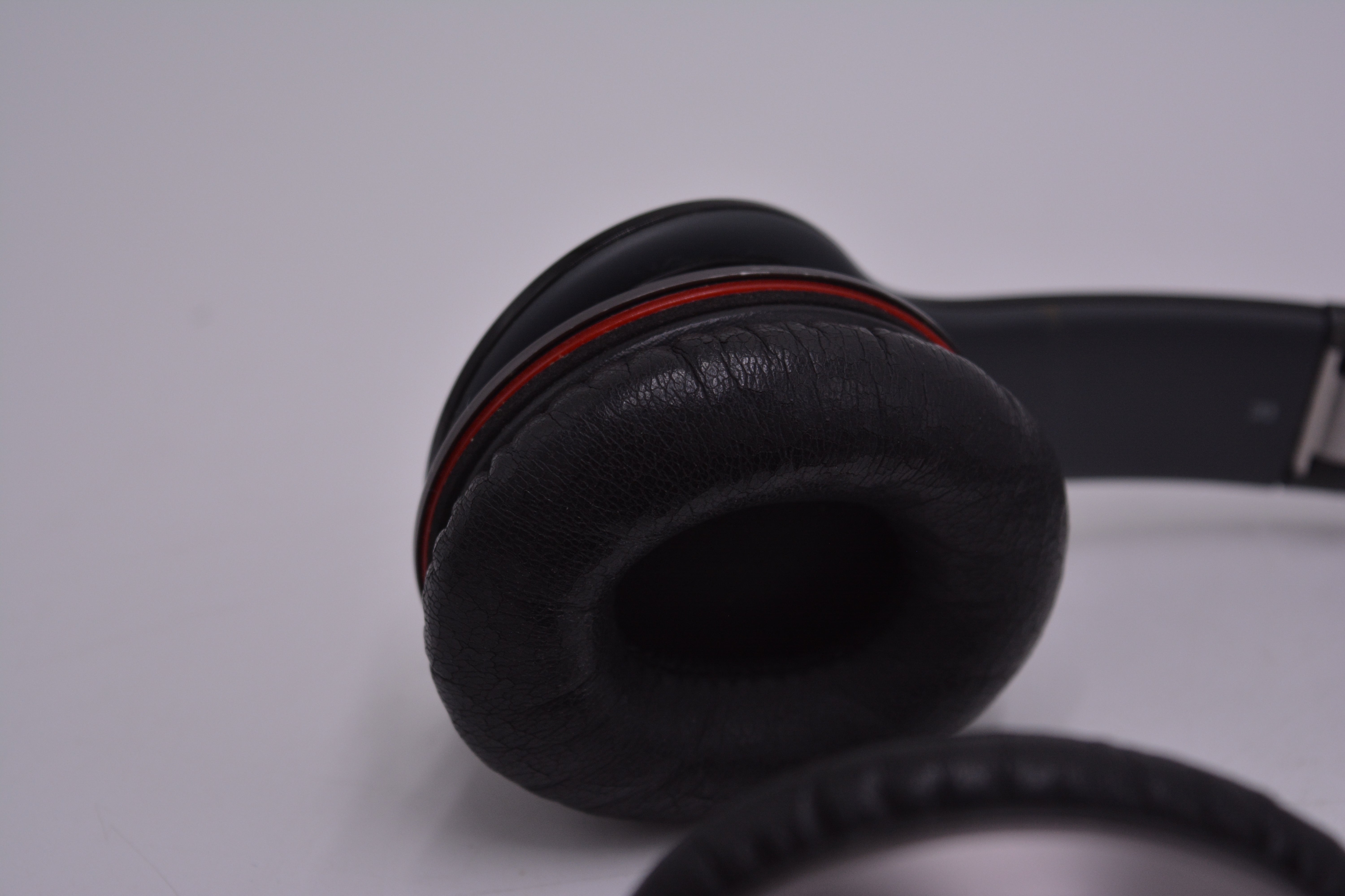 Beats EP On-Ear Wired Headphones by Dr. Dre - Black/Red | High-Quality Sound for Music, Gaming & Work | Lightweight & Comfortable for All-Day Use