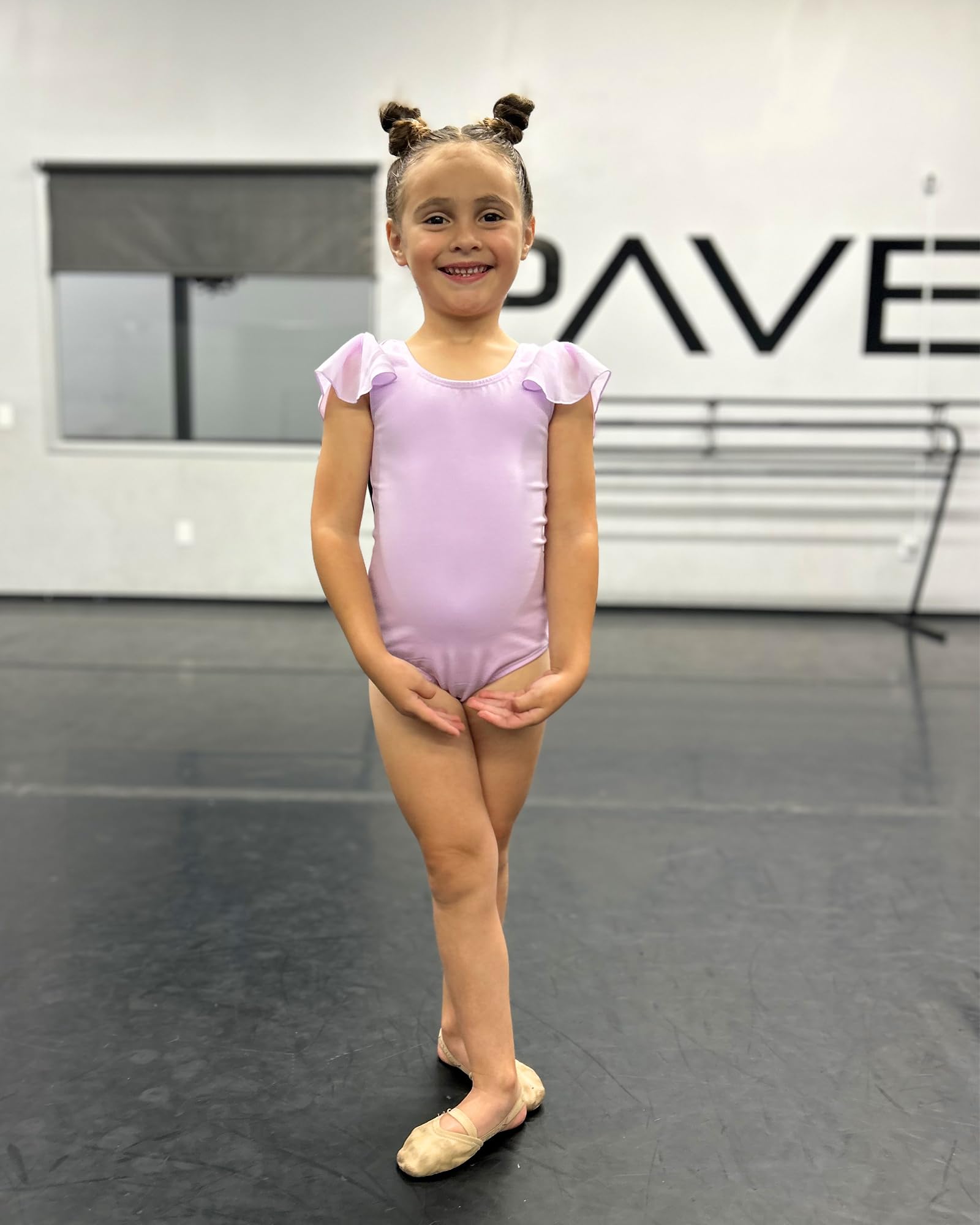 Stelle Girls Ballet Leotard Black Dance Leotard with Ruffle Short Sleeve - Gymnastics Outfit for Toddler, Little Kid & Big Kid - Perfect for Ballet Class, Dance Recital & Gymnastics Practice