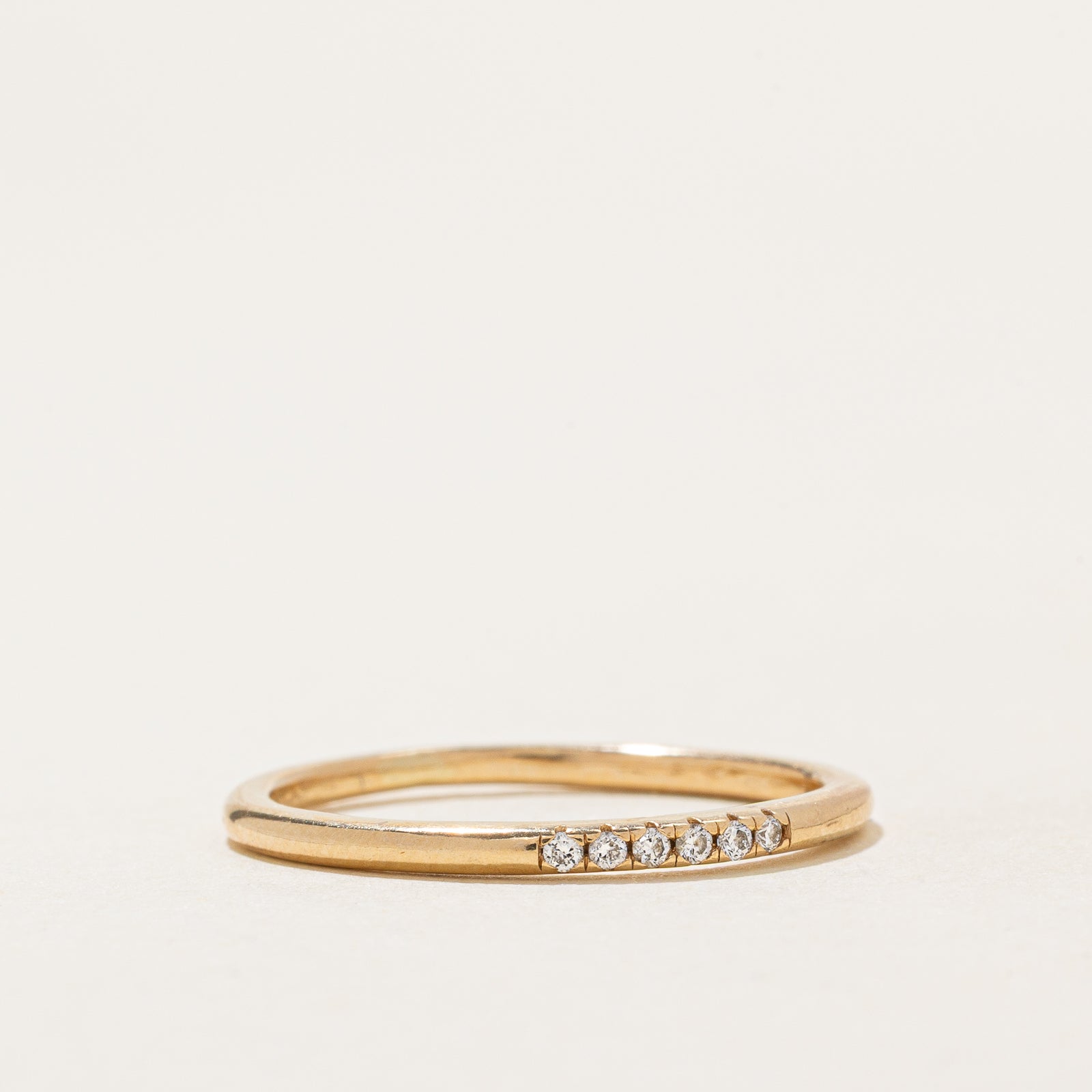 Mejuri Diamond Lines Ring - 0.04 Carat Total Weight (CTW) - Size 7.5 - Elegant Minimalist Wedding Band for Women, Perfect for Engagement, Anniversary & Everyday Wear