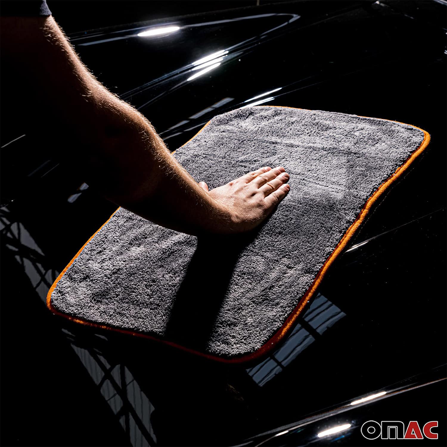 OMAC Gloss Paint Protection & Shine Spray Wax Polishing Kit - Premium Car Care Set for Ultimate Shine & Protection - Perfect for Car Detailing, Auto Show Prep & Daily Vehicle Maintenance