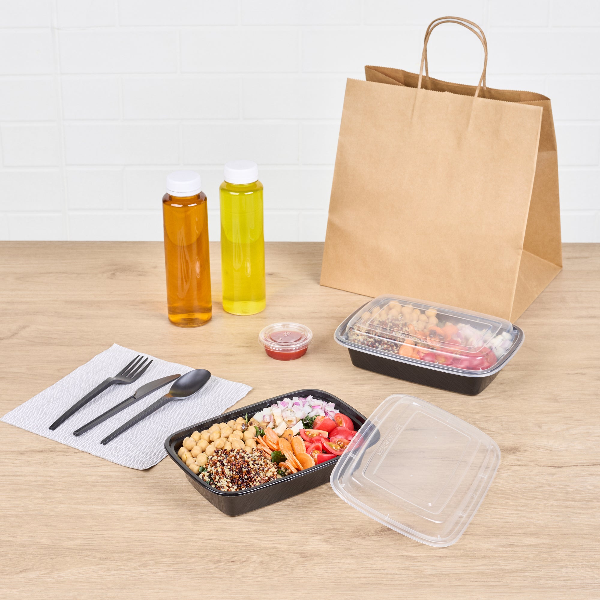 24 oz Black Rectangle Plastic Food Storage Containers with Clear Lids - 50 Pack, Microwave Safe To-Go Boxes (8