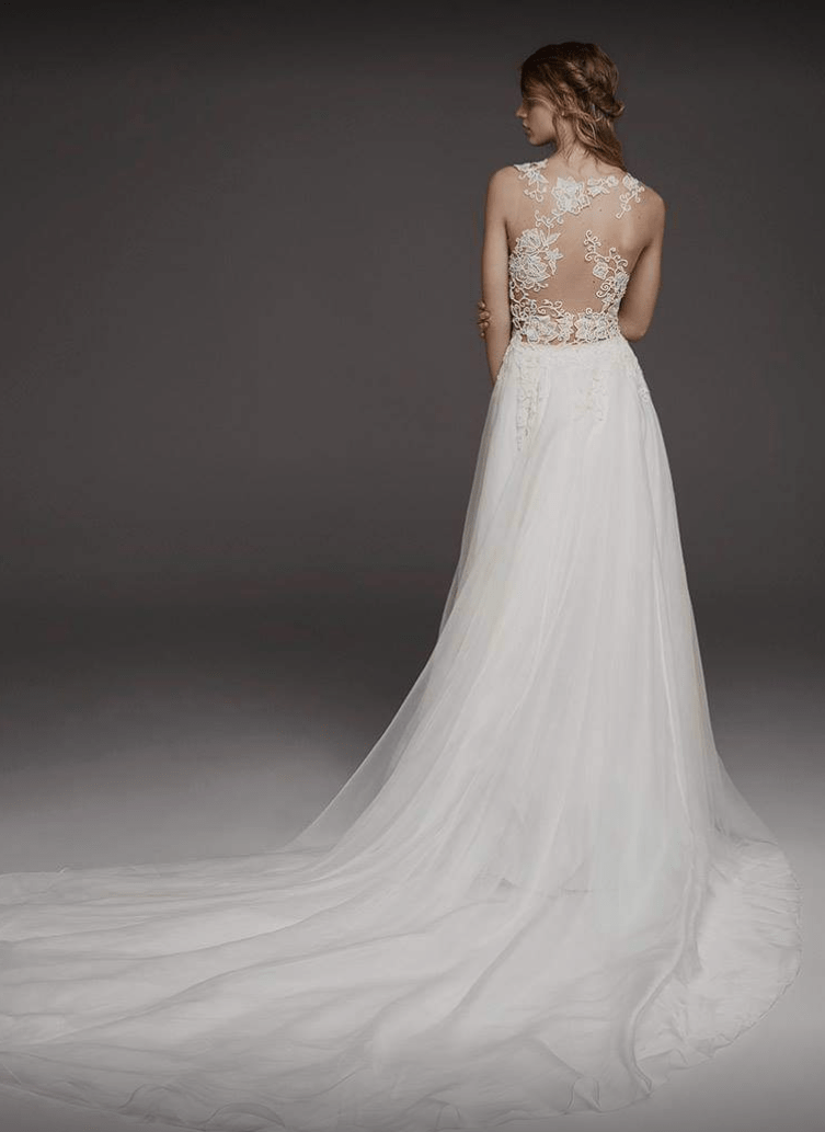 Atelier Pronovias Hadda Wedding Dress - Size 10 | Elegant Bridal Gown for Church Ceremony & Reception