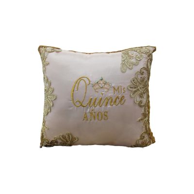 A Quinceañera to Remember: The Perfect Gift for a Sweet 16