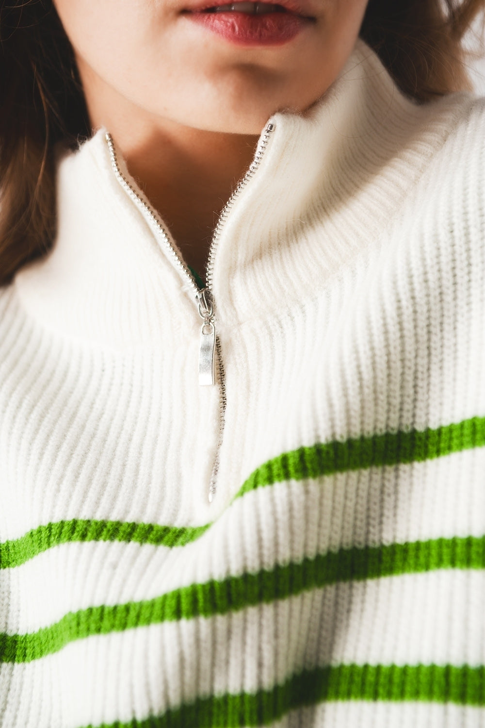 Men's Zip-Up Pullover Hoodie in Green - Casual & Athletic Wear for Outdoor Activities