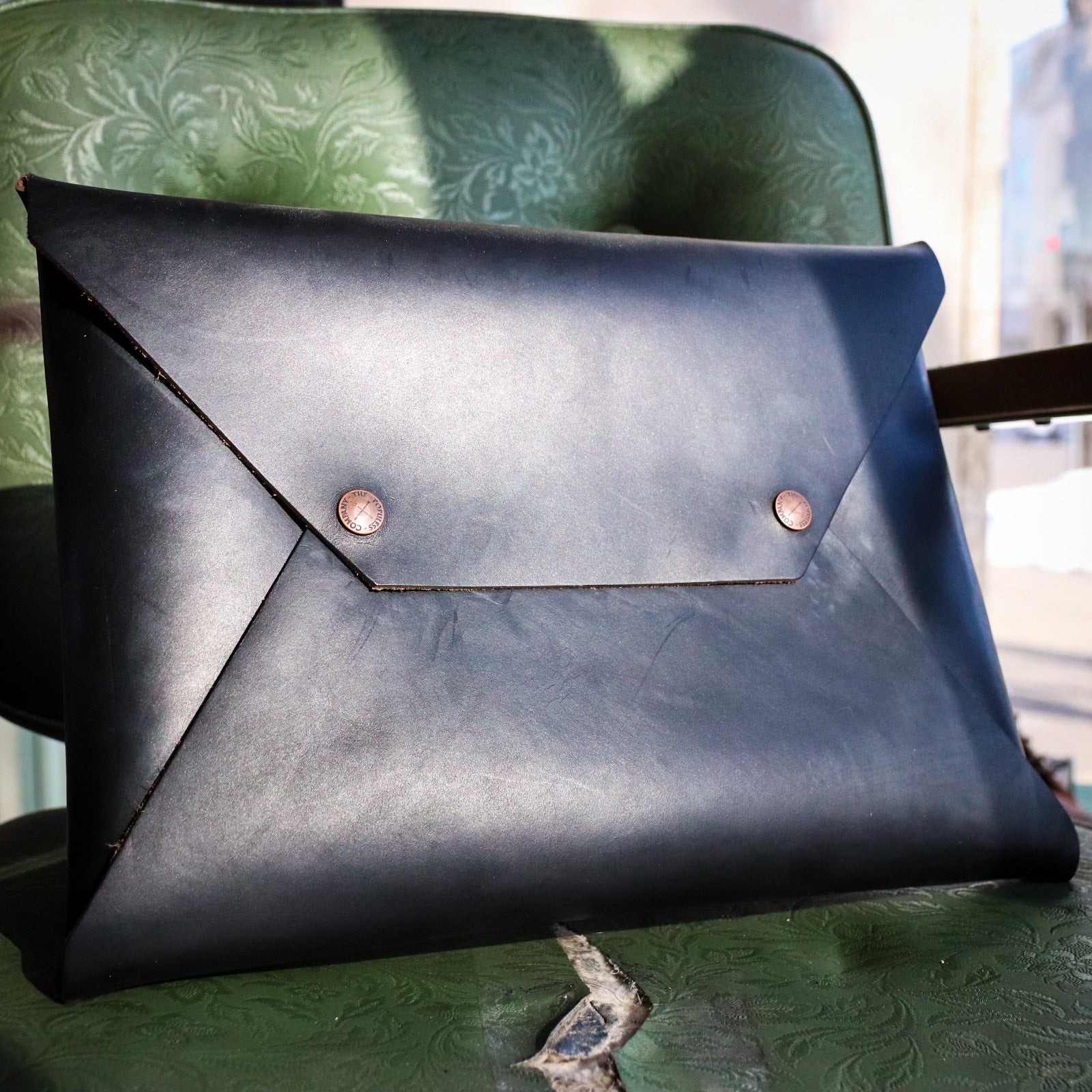 Professional Black Leather Portfolio - Stylish Business Document Holder for Meetings, Interviews & Office Use