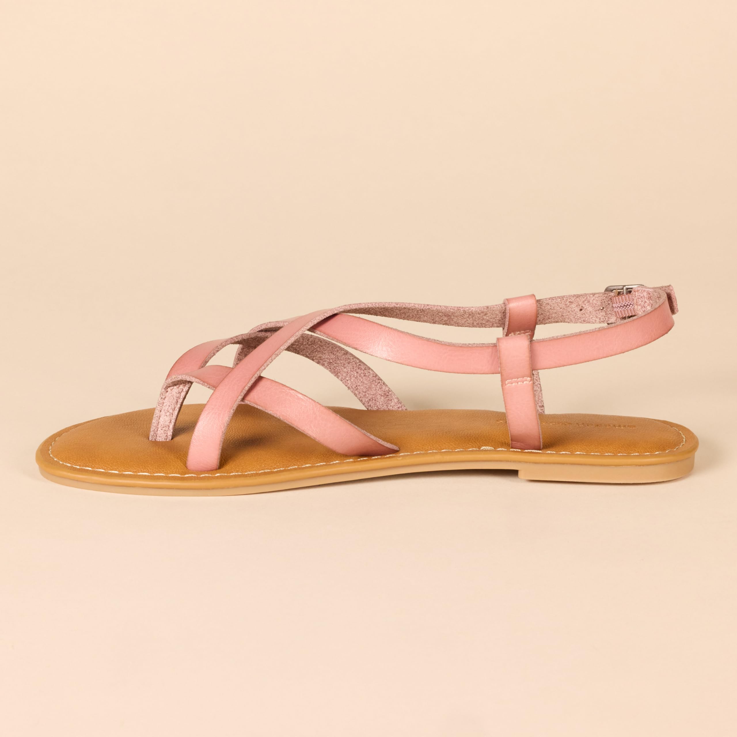 Amazon Essentials Women's Casual Strappy Sandals - Comfortable Summer Flat Sandals for Women, Breathable Lightweight Beach Shoes | Perfect for Walking, Travel, and Outdoor Activities