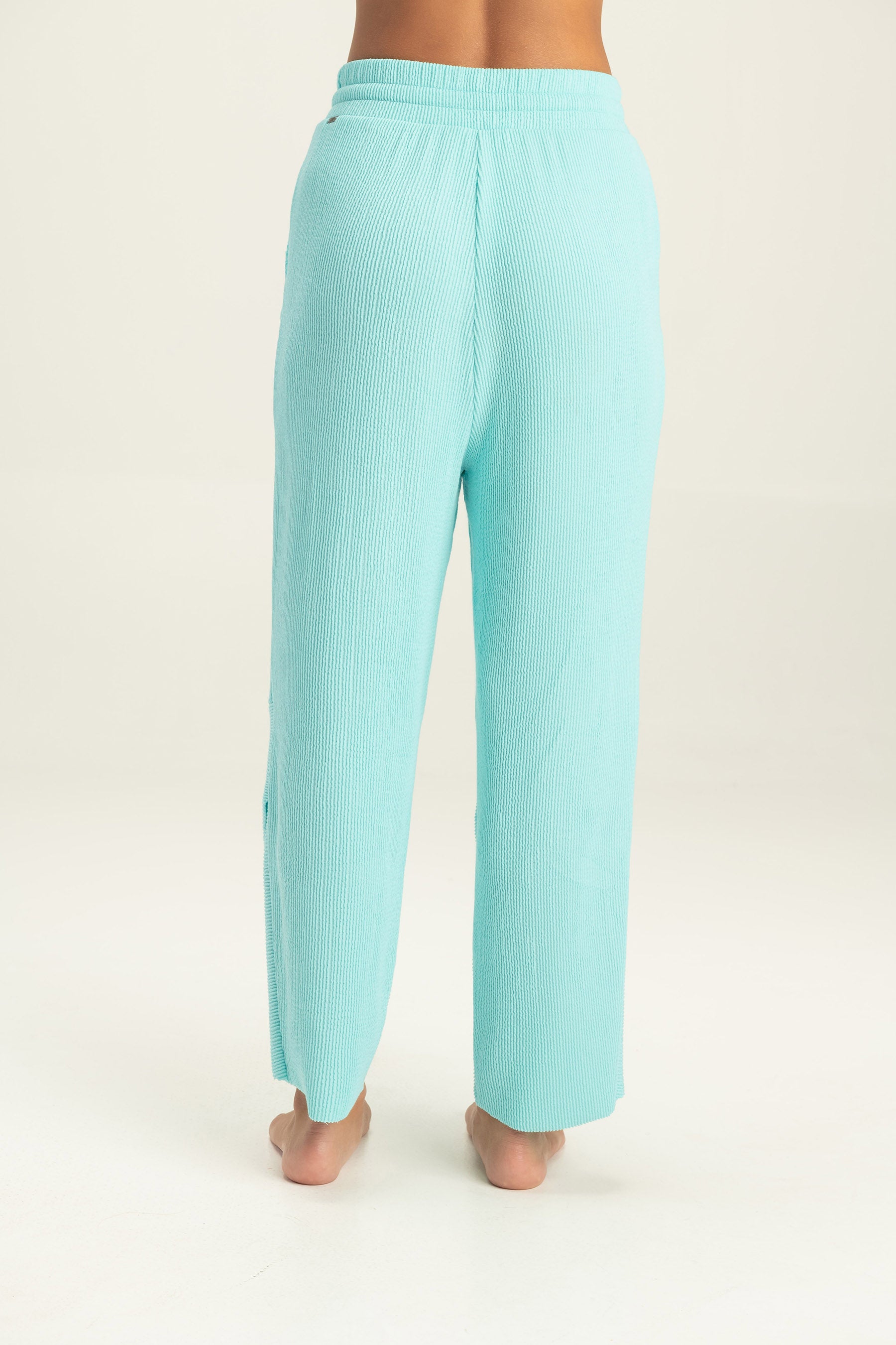 Swell Pants 453239 - Comfortable & Stylish Women's Yoga Pants for Workout, Running & Lounge Wear - Perfect for Gym, Home & Travel