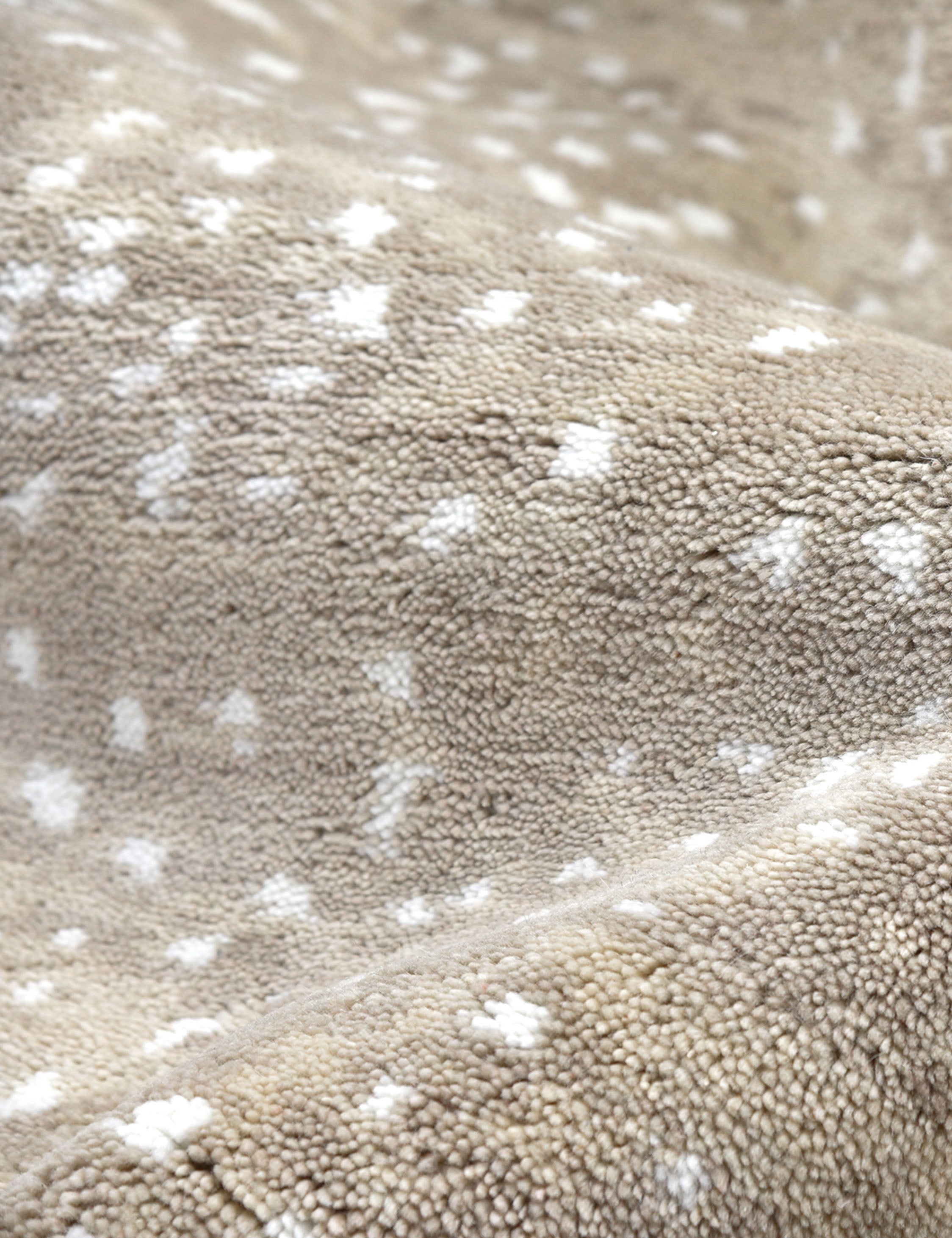Farah Hand Knotted Wool Rug - Premium Handmade Area Rug for Living Room, Bedroom & Dining - Soft & Durable Natural Wool Carpet