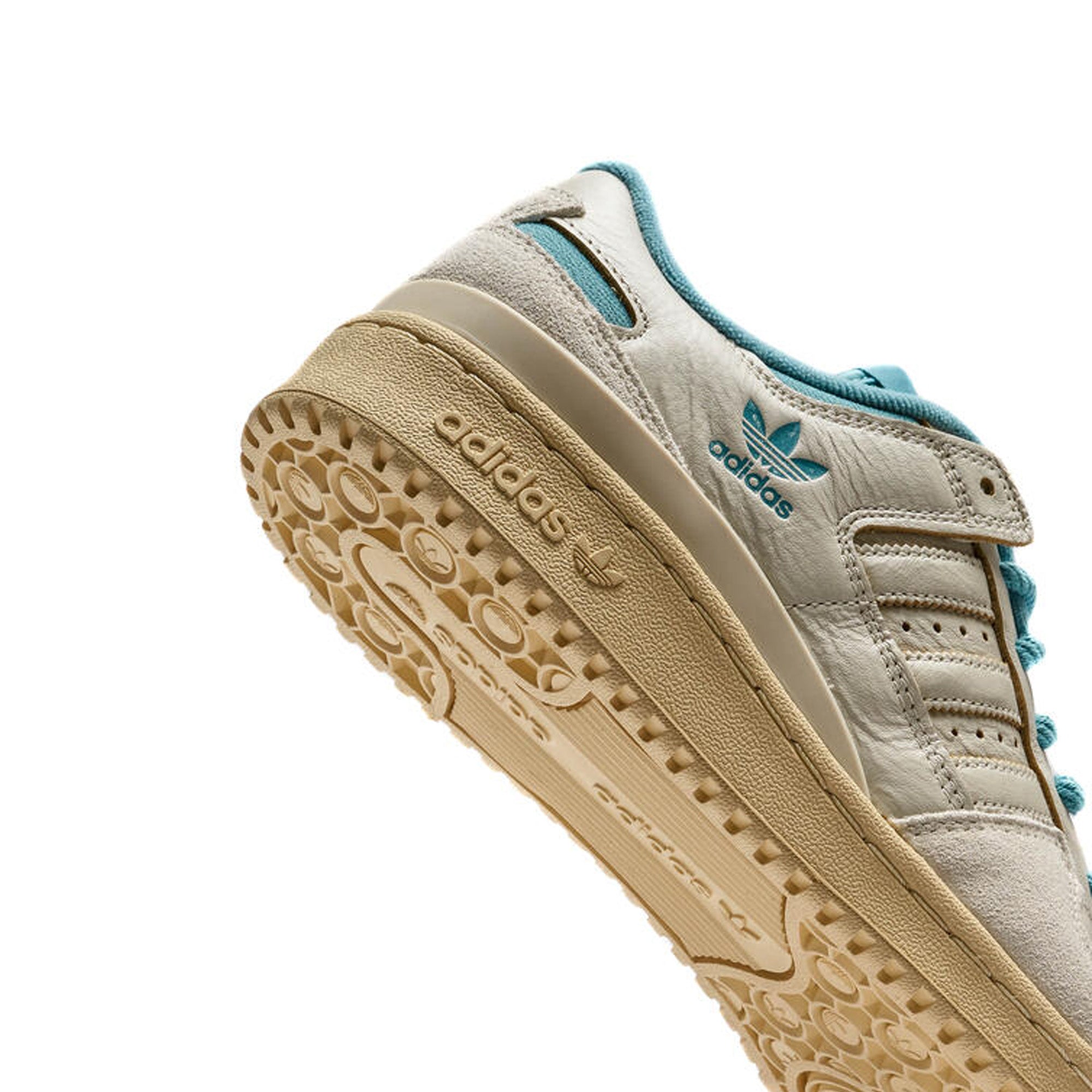 Adidas Forum 84 Low CL Sneakers - Off White Preloved Blue (2023) | Vintage-Inspired Athletic Shoes for Casual Wear & Street Style Fashion