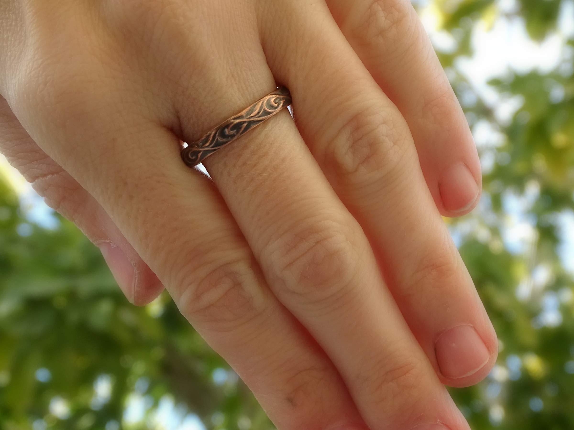 Handmade Textured Copper Wedding Ring for Men & Women - Viking Style Medieval Wedding Band - Silver Plated Copper Engagement Ring - Unique Anniversary Gift for Couples - Perfect for Viking Themed Weddings & Cosplay