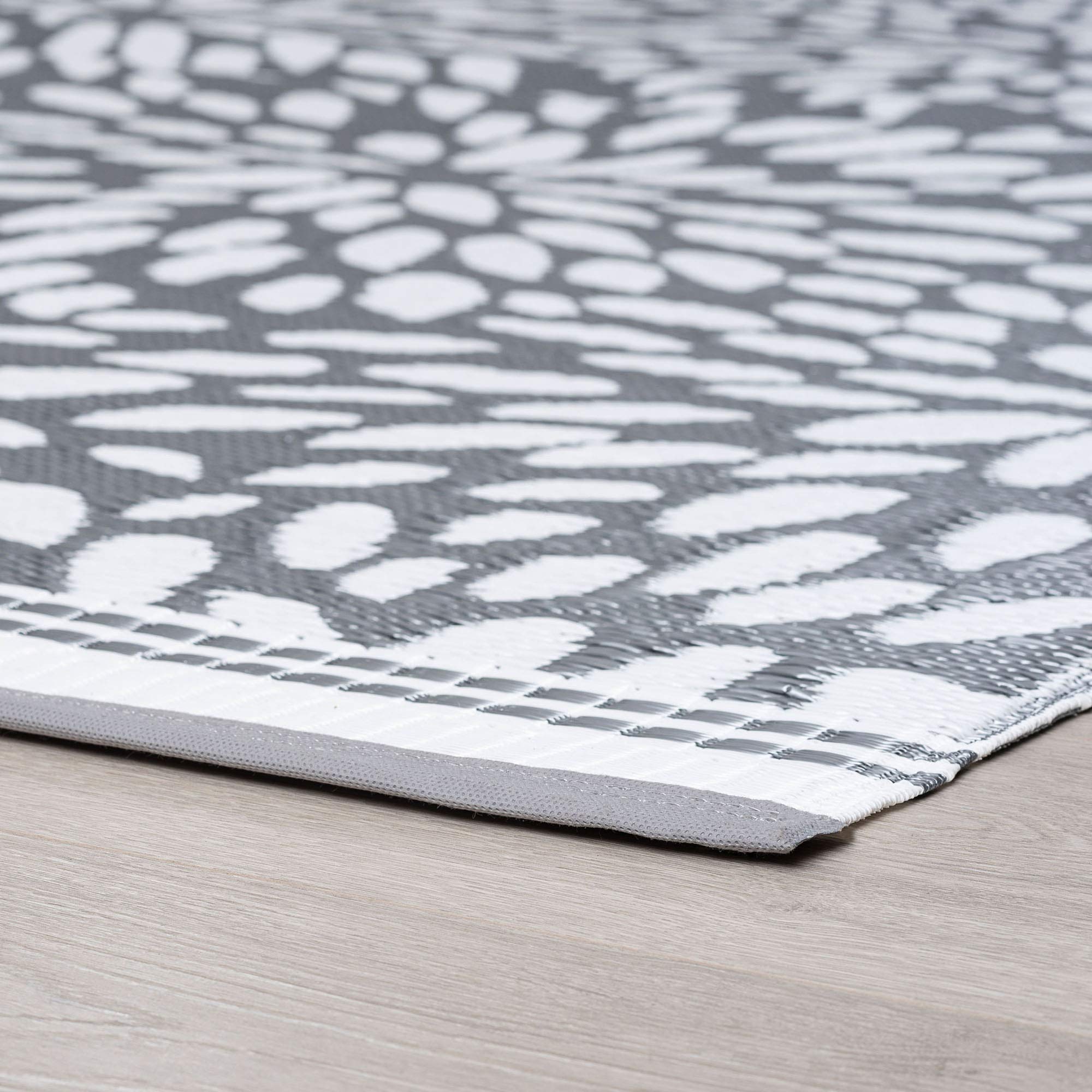 Waterproof & Washable Reversible Plastic Straw Rug 8x10 - Indoor/Outdoor Area Rug for Patio, Porch, RV, Camping & Deck - Durable Grey Outdoor Mat - Perfect for Backyard, Poolside & Beach Use