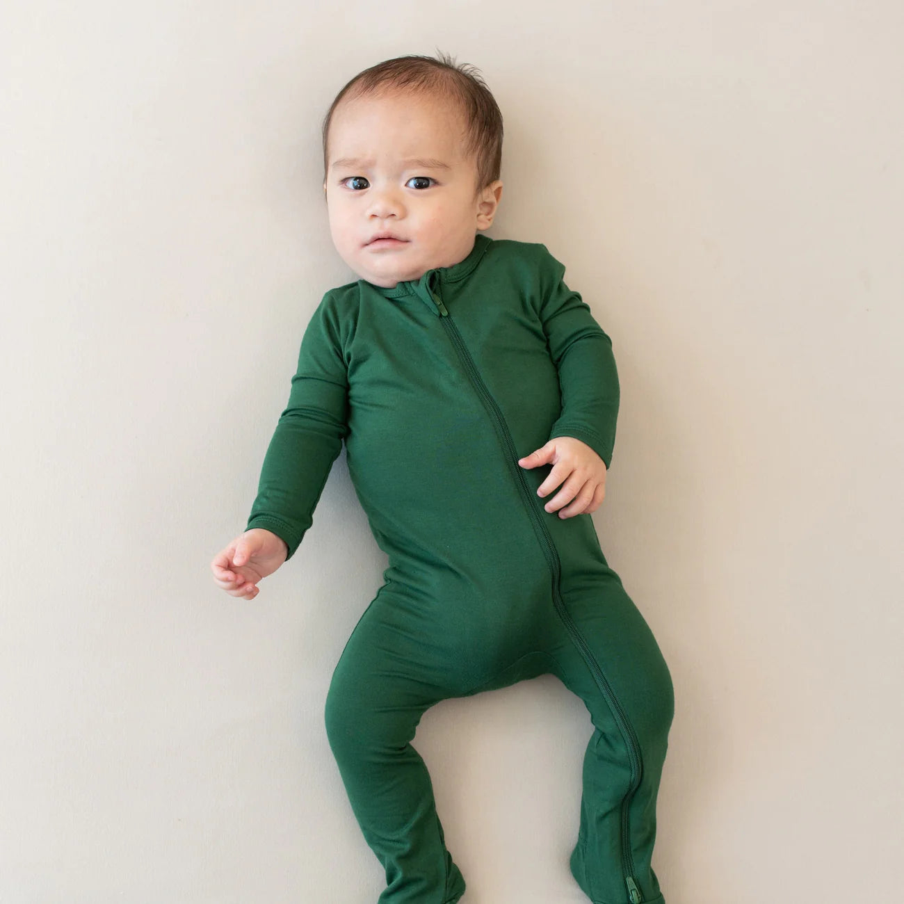 Soft Zippered Footie Pajamas for Babies - Cozy Forest Animal Print One-Piece Sleepwear for Newborns & Toddlers - Perfect for Bedtime, Naptime & Winter Outfits
