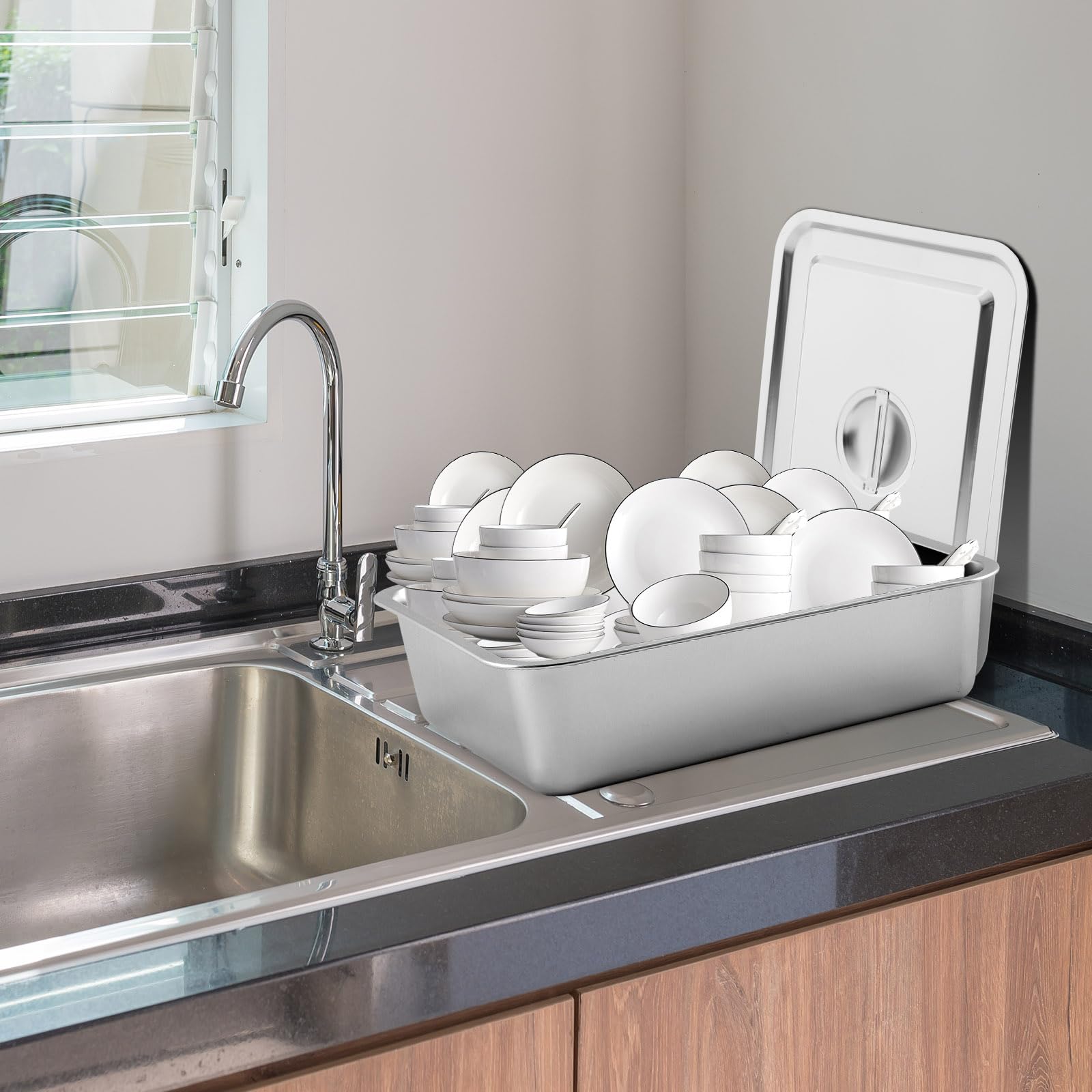 2 Pack Stainless Steel Bus Tubs with Lids - 4