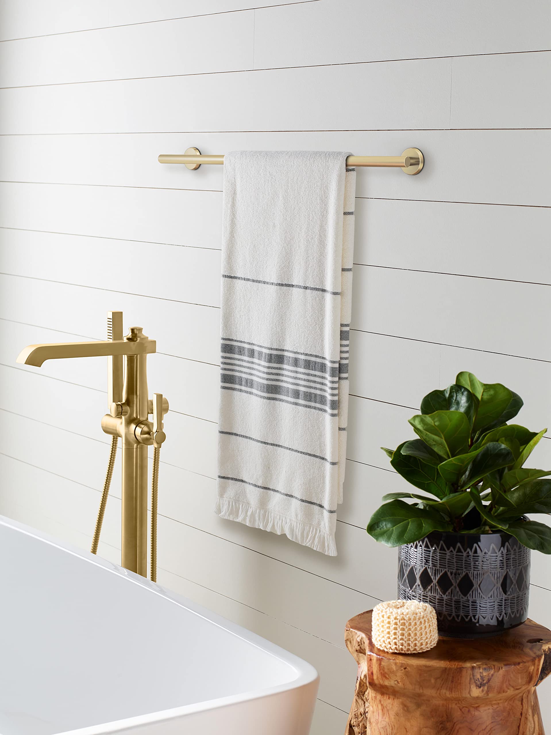 Amerock BH26544BBZ 24-Inch Golden Champagne Towel Bar - Elegant Curved Bathroom Towel Rack Holder for Bathroom & Spa Decor | Bath Hardware & Accessories | Perfect for Showers, Vanities & Luxury Hotels