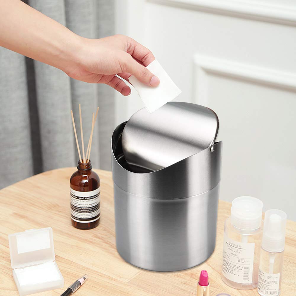 CODIRATO Small Trash Can with Lid - 1.5L Mini Desktop Waste Bin for Office, Bathroom, Kitchen & Home Use - Compact 12x12x16.5cm Dustbin for Desk, Countertop & Small Spaces - Perfect for Paper Waste, Snack Wrappers & Daily Trash Disposal