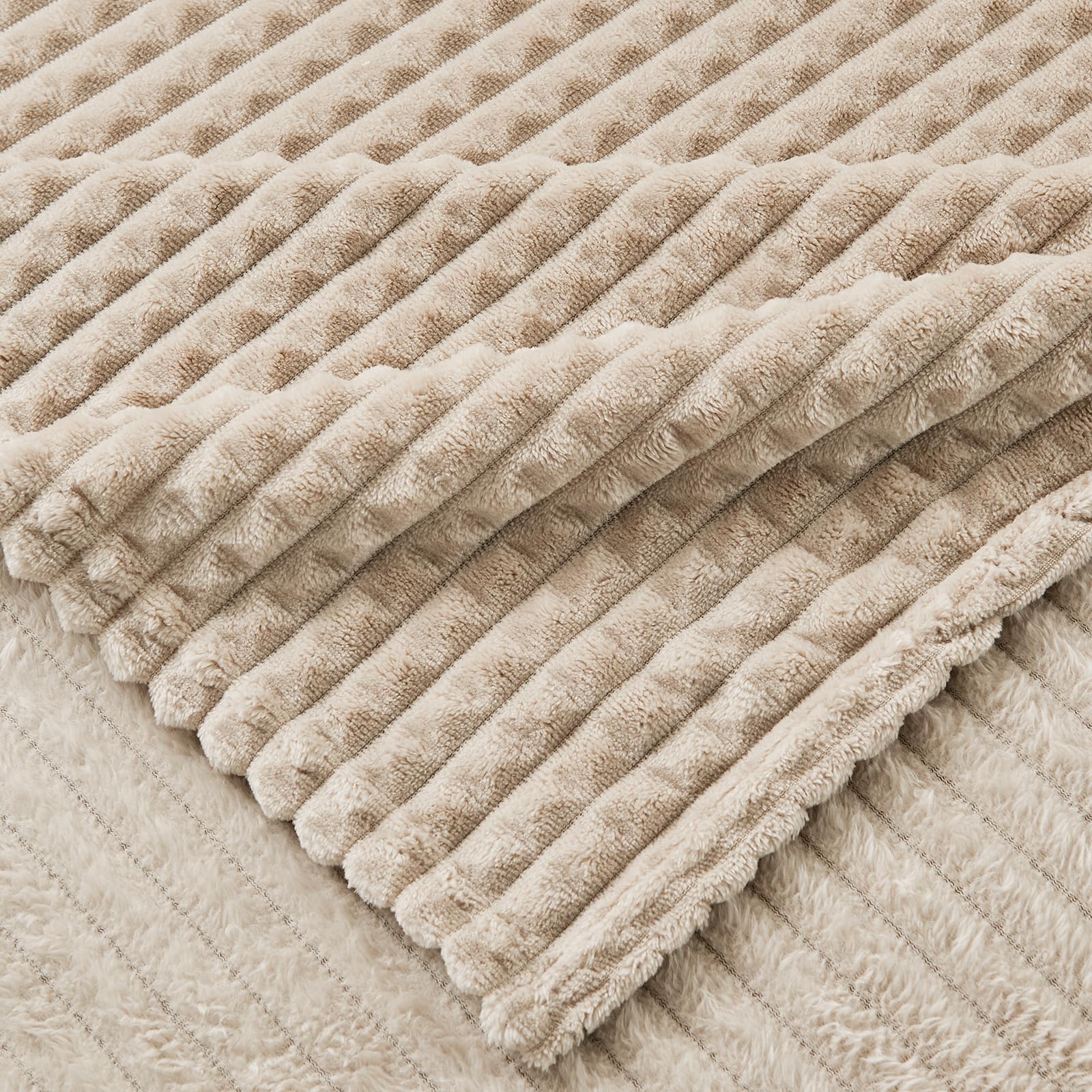 Premium EMME Fleece Blanket Twin Size - Ultra Soft & Warm Flannel Throw for Couch, Bed, Sofa, Chair - Plush Cozy Blanket with Geometric Grid Design (Beige, 60'' x 80'') - Perfect for Winter Nights, Lounging & Home Decor