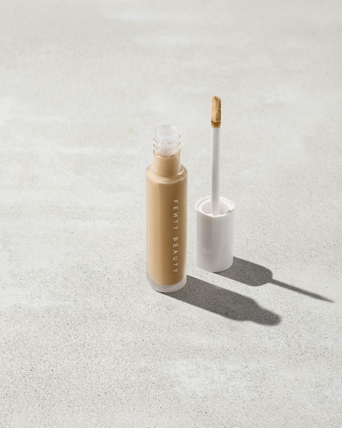 Pro Filt'r Instant Retouch Concealer #250 - Full Coverage Liquid Makeup for Dark Circles & Blemishes - Perfect for Everyday Wear & Special Occasions