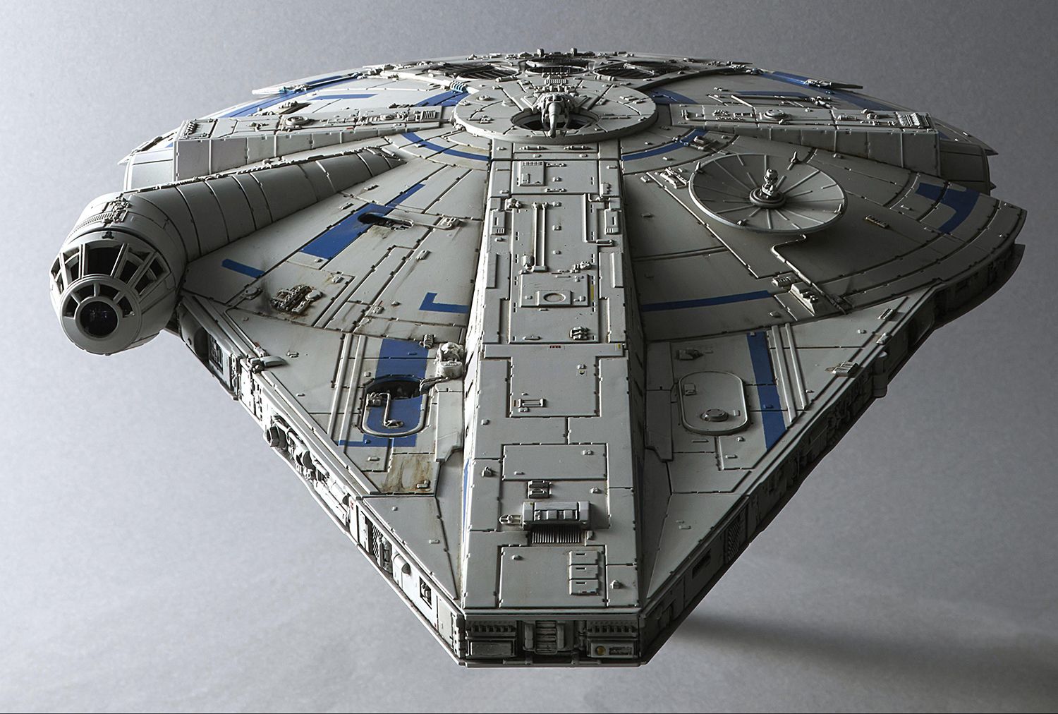 Bandai Star Wars Millennium Falcon Model Kit - Lando Calrissian Version | Solo: A Star Wars Story | DIY Building Kit for Collectors & Fans | Perfect for Display & Gifts