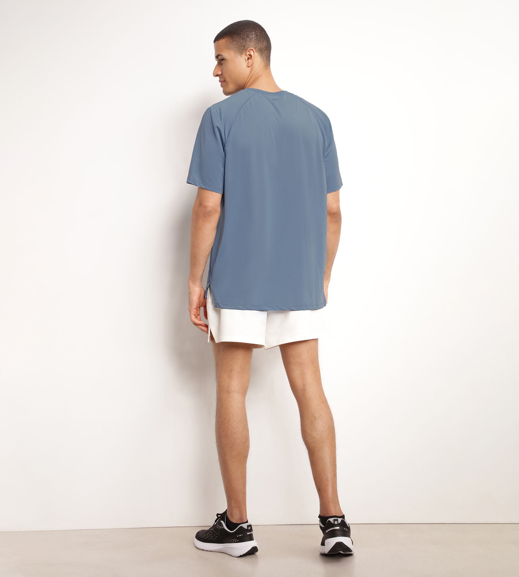 Men's Breathable Sport T-Shirt - Lightweight Blue Denim Fabric for Active Wear - Perfect for Running, Gym & Casual Outfits