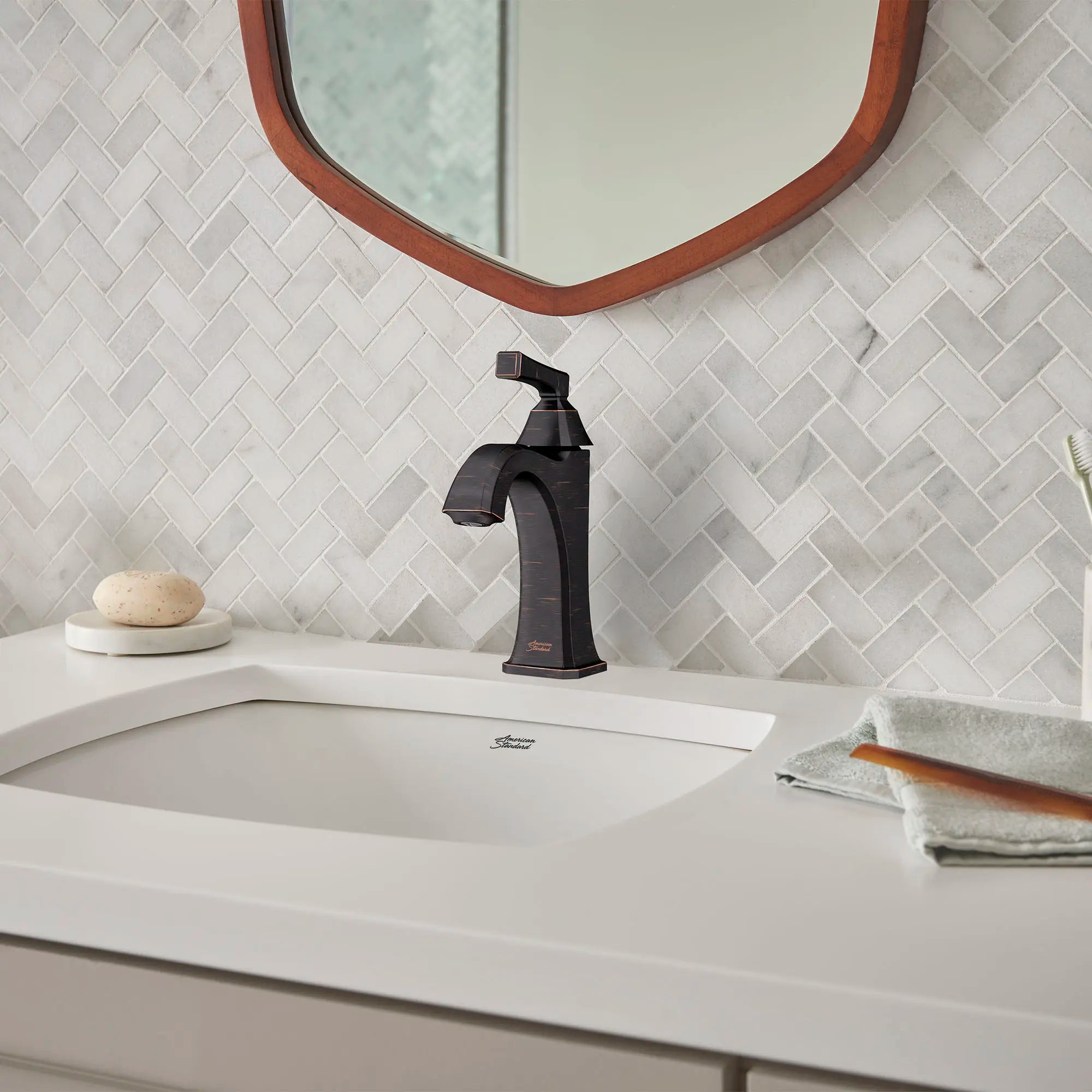 Crawford Single Hole Single Handle Bathroom Sink Faucet - 1.2 GPM/4.5 LPM Water-Saving Design with Lever Handle - Perfect for Modern Bathrooms, Powder Rooms & Guest Baths