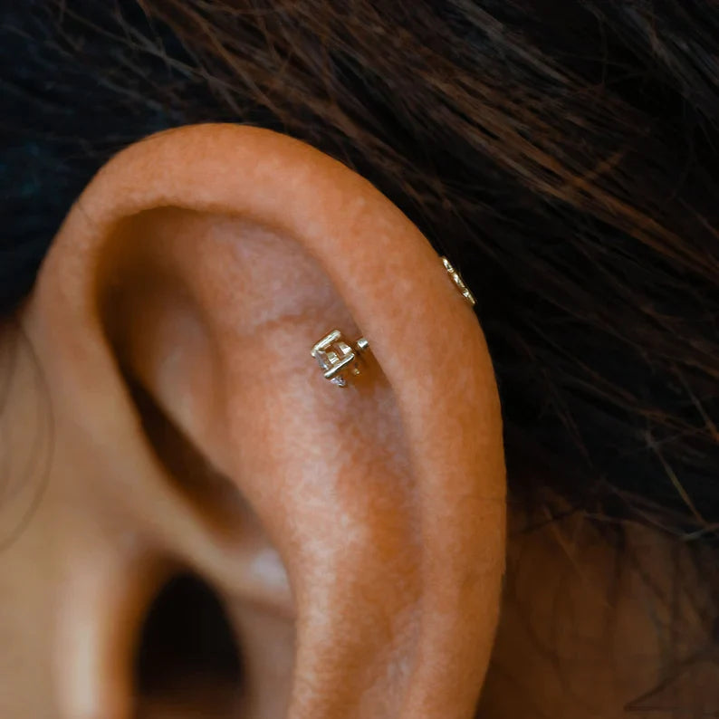 Minimalist Small Three Prong Stud Earrings - Single Low Profile Earring (Half Pair) SE017H - Perfect for Everyday Wear, Work & Special Occasions