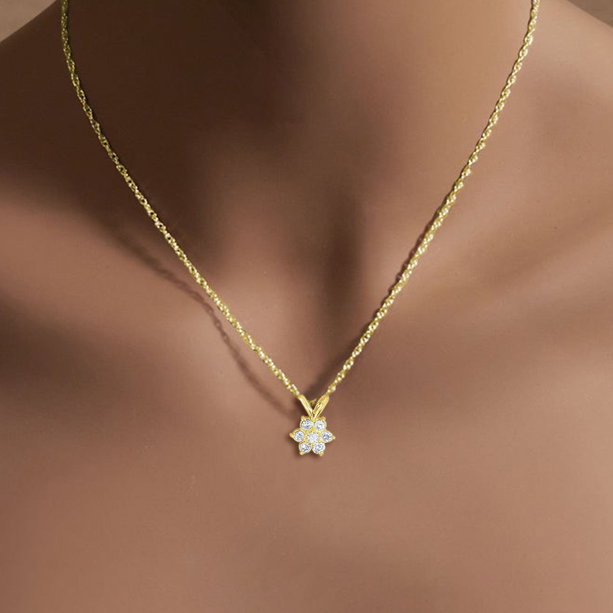 0.25cttw Flower Shaped Diamond Necklace in 14k Yellow Gold - Elegant Jewelry Gift for Women, Perfect for Weddings, Anniversaries & Special Occasions