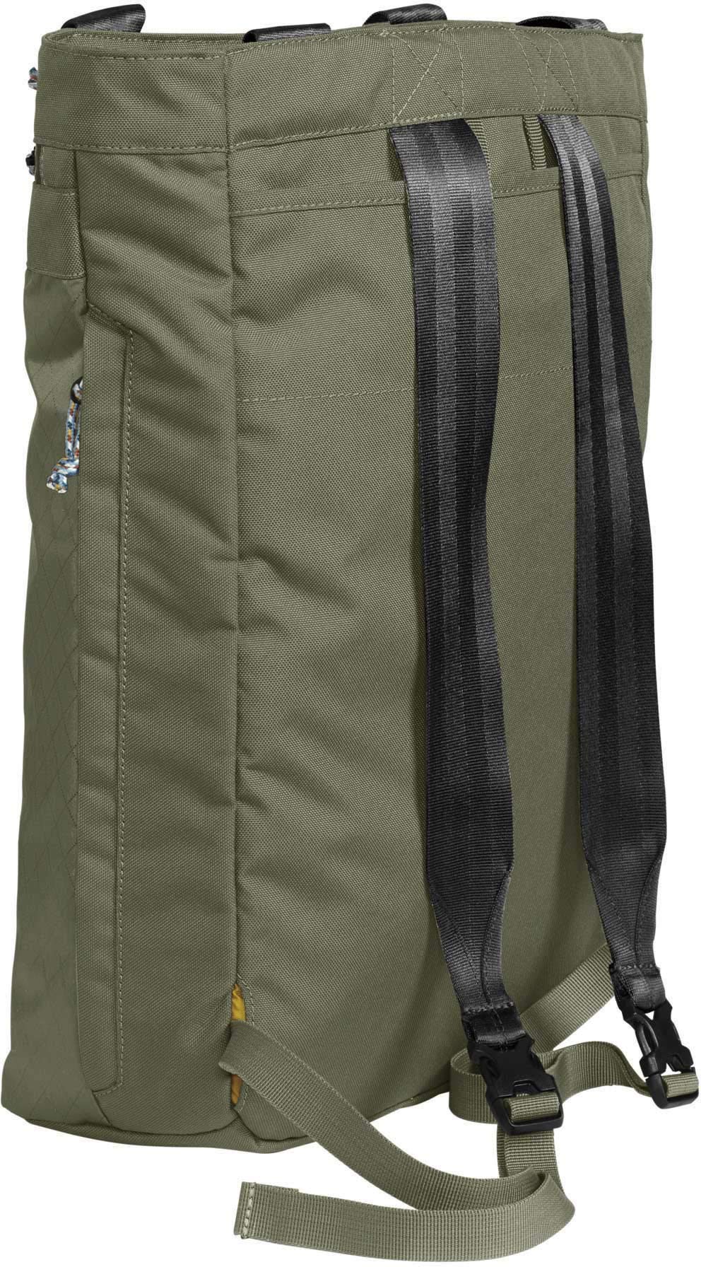 CamelBak Hydration Pack - Lightweight & Adjustable One Size Fits All for Hiking, Running, Biking & Outdoor Adventures