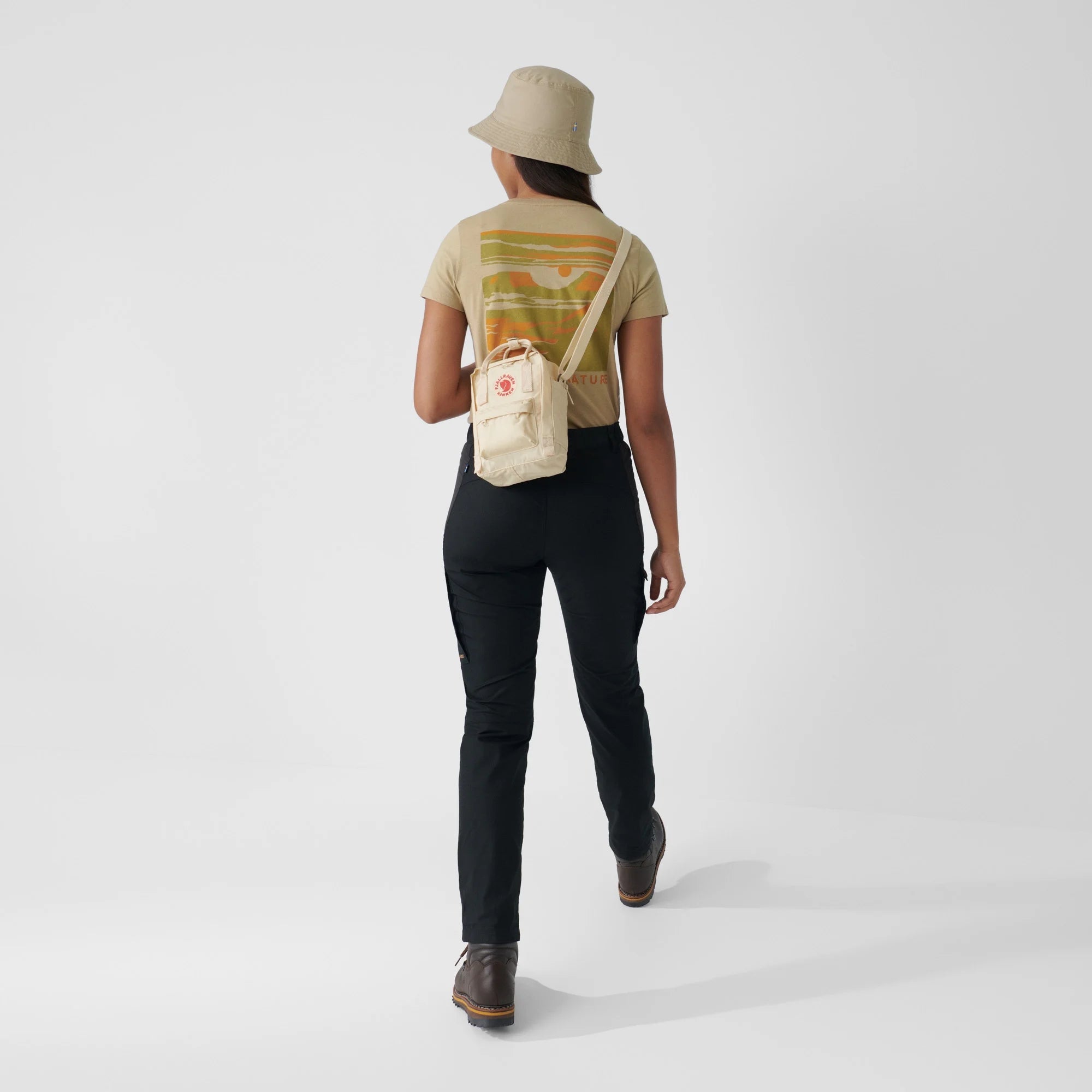 Fjallraven Kanken Sling Bag - Lightweight Crossbody Backpack for Men & Women - Perfect for Travel, Hiking & Everyday Use