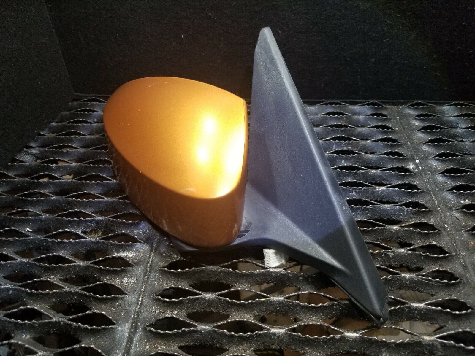 2004-2006 Nissan 350Z Convertible Right Passenger Side Mirror OEM Replacement - Perfect for Road Trips & Daily Driving