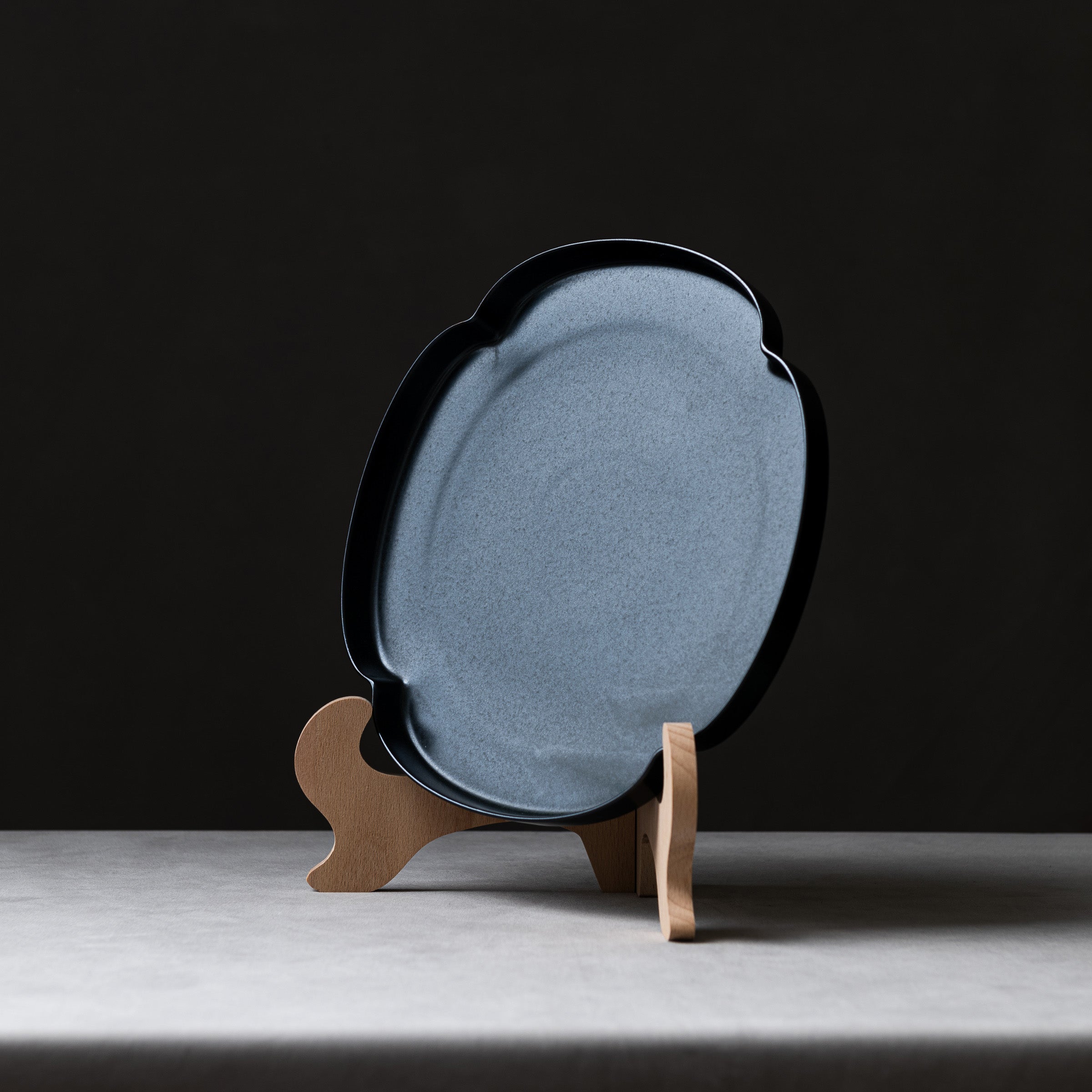Tsudoi Shallow Plate - Clover & Matte Black Ceramic Dish for Sushi, Appetizers & Desserts | Elegant Japanese Tableware for Home Dining & Party Serving