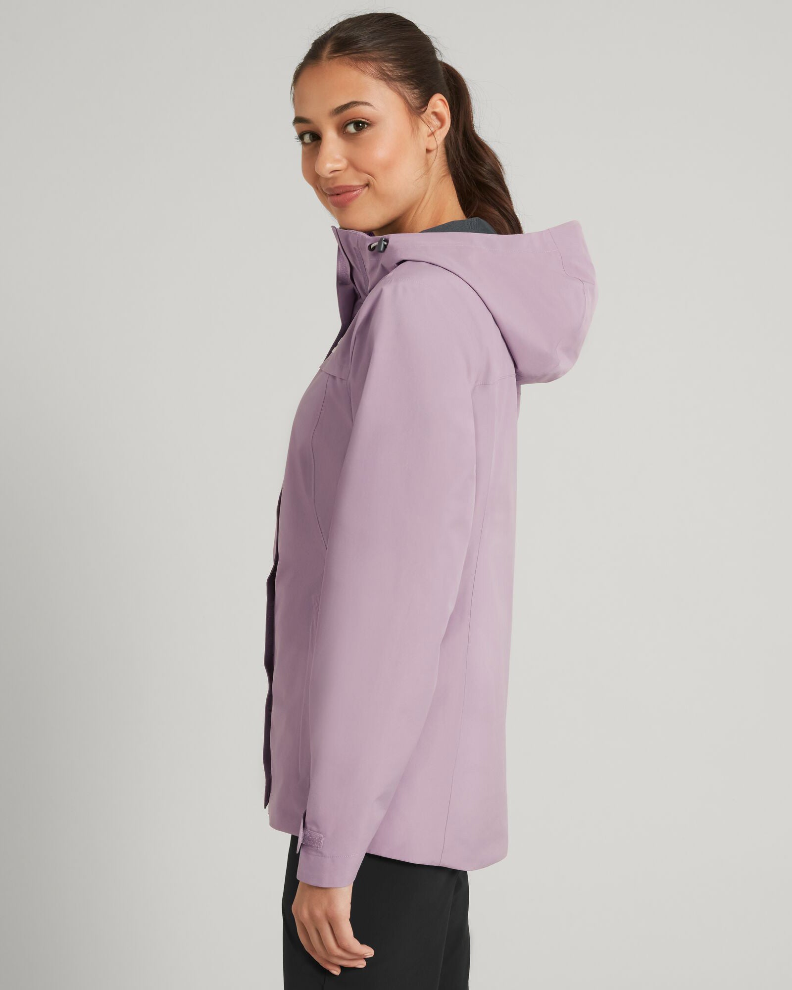 Women's Bealey GORE-TEX® Waterproof Rain Jacket - Thistle Color | Lightweight Windproof Outdoor Coat for Hiking, Camping & Travel