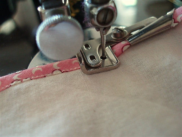 Vintage Singer Bias Binder - Original Sewing Machine Attachment for Quilting, Hemming & Seam Binding | Perfect for DIY Crafts & Garment Making