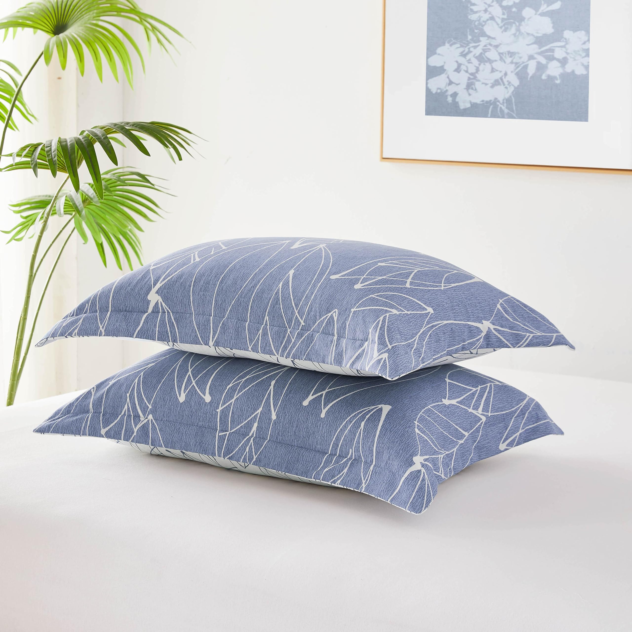 Southshore Fine Living Floral Duvet Cover Set - Reversible Queen/Full Size Hotel Quality Bedding with 2 Pillow Shams - Modern Foliage Blue Design - Easy Care & Wrinkle Resistant - Perfect for Guest Rooms, Master Bedrooms & Luxury Home Decor
