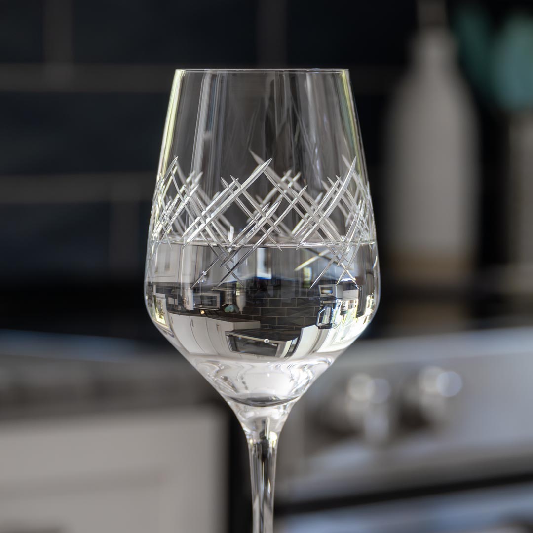 Premium Argyle 19.5oz All-Purpose Wine Glasses Set of 4 - Perfect for Red Wine, White Wine, Cocktails & Entertaining at Home Dinner Parties