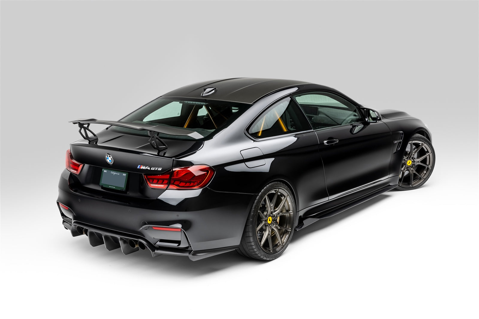 BMW M4 GTS 20 VPX 101 Liquid Smoke - High Performance Car Air Freshener for Luxury Vehicles | Perfect for BMW Enthusiasts & Car Detailing