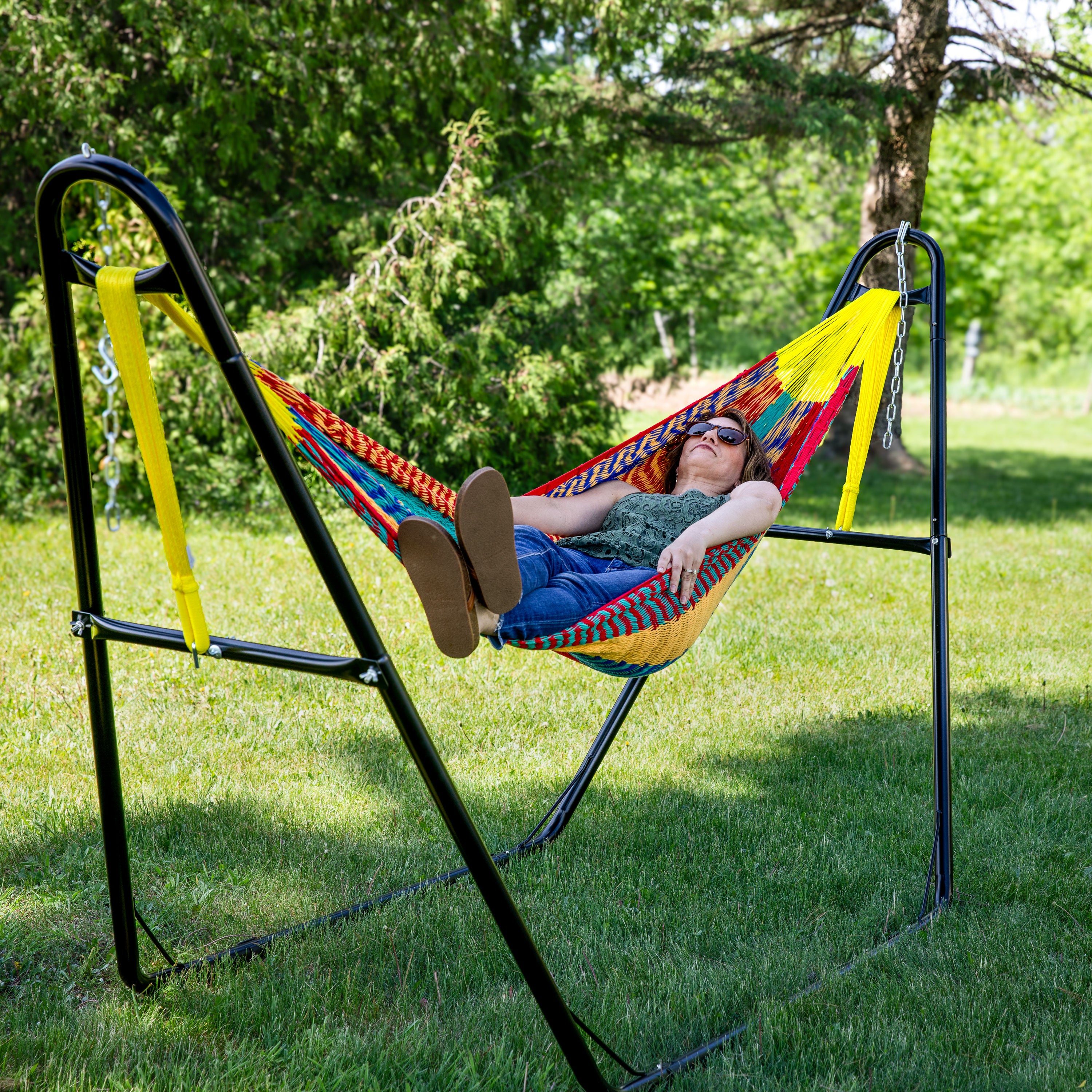 Sunnydaze Family Size Handwoven Thick Cord Mayan Hammock - Durable & Comfortable Outdoor Hammock for Backyard, Patio, Beach, and Camping