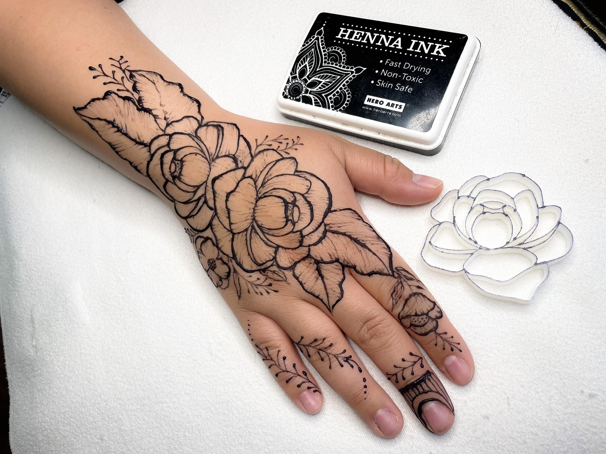 Turtle Henna Helper Stamp Kit - Easy DIY Temporary Tattoo Stencil for Beginners & Professionals | Perfect for Festivals, Weddings & Body Art Parties