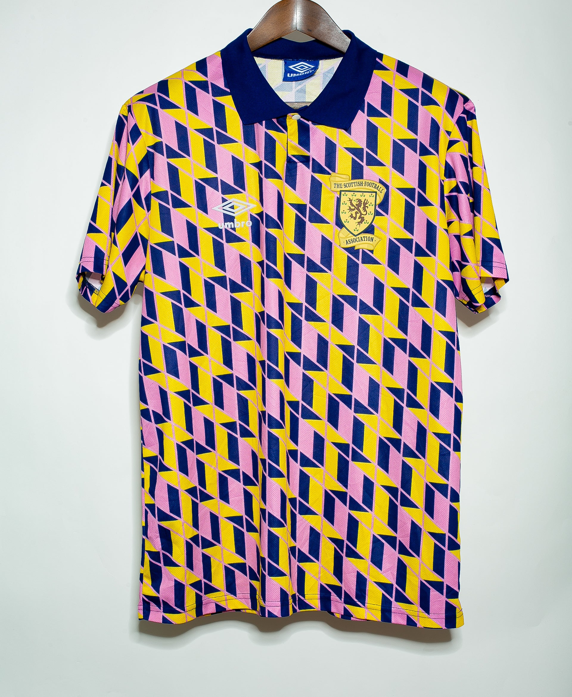 1991 Scotland Away Football Jersey (Size L) - Vintage Retro Soccer Shirt for Fans & Collectors - Perfect for Matches, Parties & Gifting