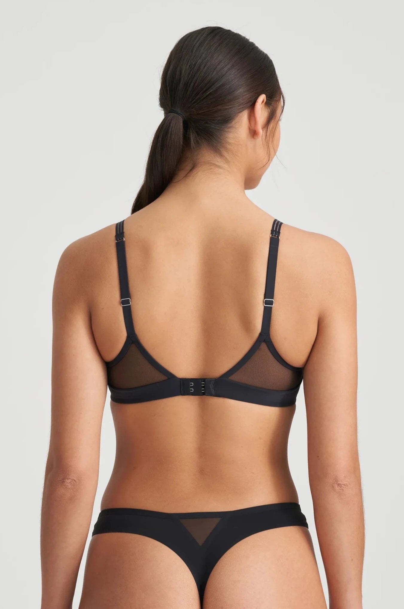 Louie Soft Wireless Bra for Women - Comfortable Seamless Bralette in Black - Perfect for Yoga, Lounge & Everyday Wear