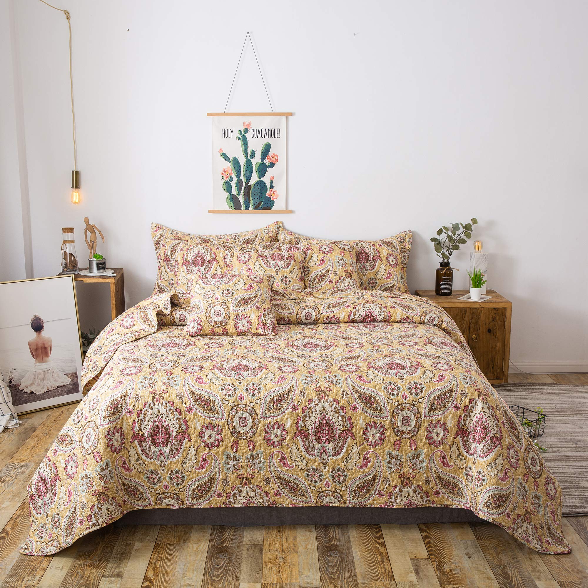 Tache King Size Bed Quilt Set - Lightweight Yellow Pink Gold Boho Floral Paisley Damask Summer Coverlet - 3 Piece Medallion Design Quilt for Bedroom Decor | Perfect for Guest Rooms, Master Bedrooms & Bohemian Style Homes