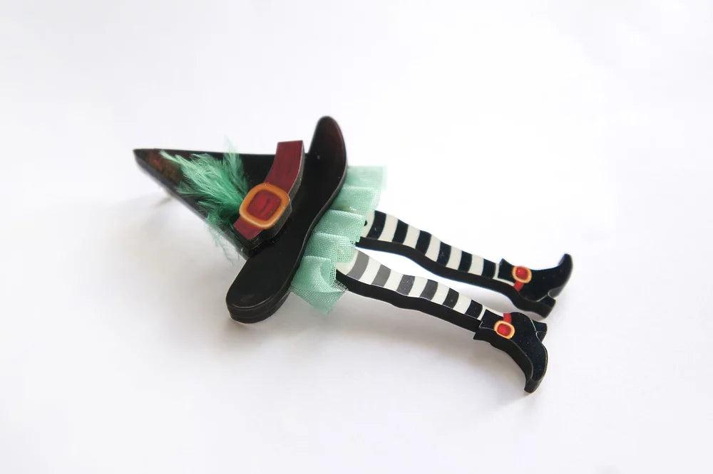 Laliblue Hidden Witch Halloween Brooch Pin - Gothic Jewelry for Costume, Witch Hat Accessory & Spooky Outfits - Perfect for Halloween Parties, Cosplay & Witch-Themed Events