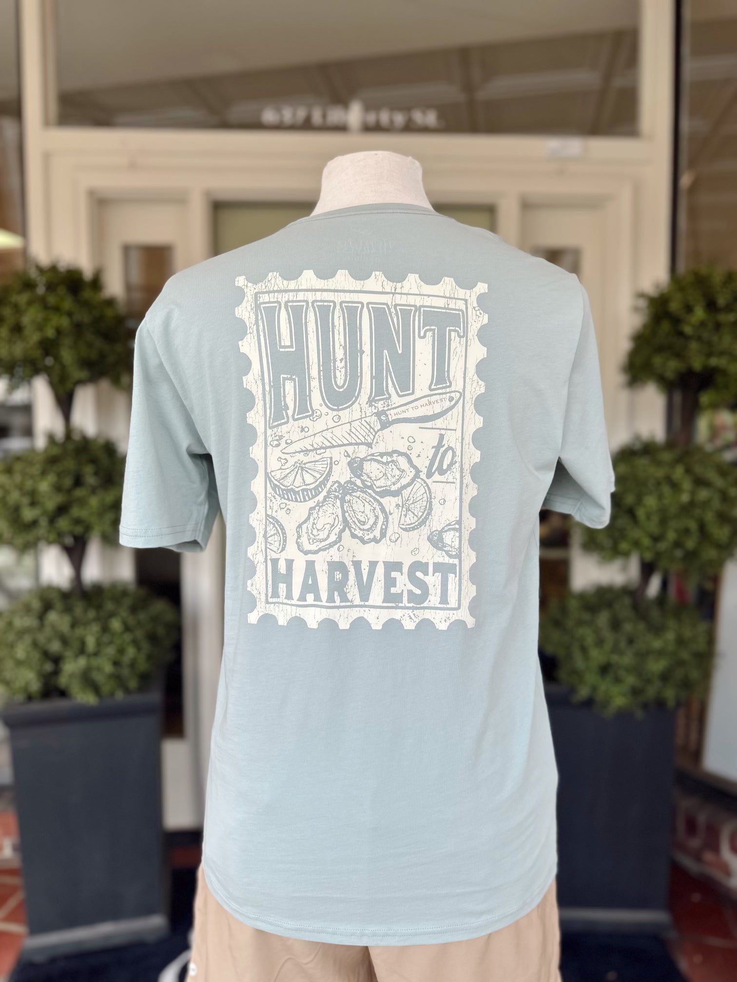 Hunt to Harvest Half Shell T-Shirt for Men - Comfortable Casual Bay Fishing Shirt - Perfect for Outdoor Adventures and Relaxing by the Water
