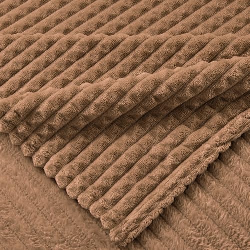 02-grid-brown