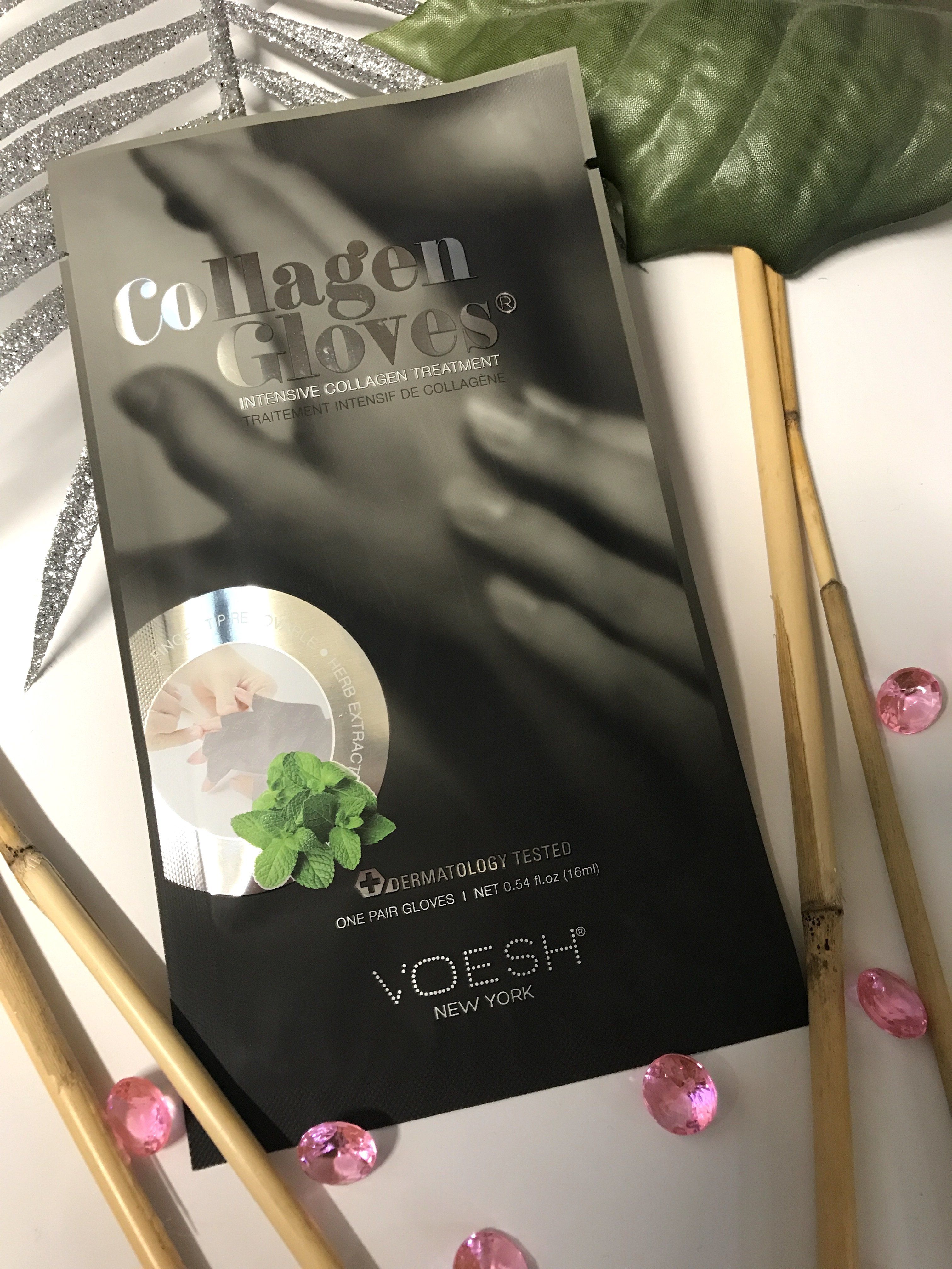Voesh Collagen Peppermint Gloves - Moisturizing Hand Treatment for Dry Skin - Perfect for Spa, Home Care & Winter Hand Protection